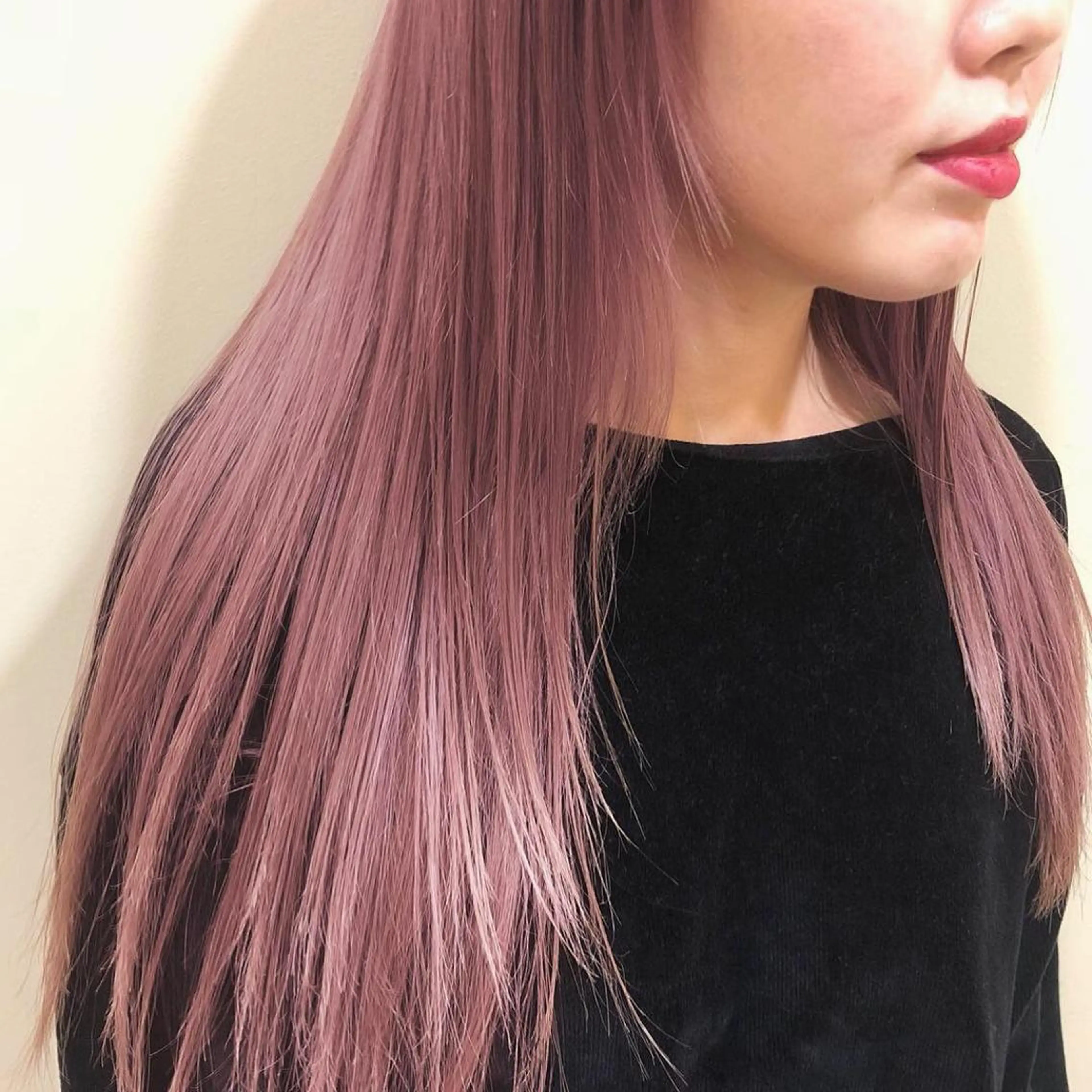 ロング カラー ANNA /艶髪/ハイトーンのヘアスタイル