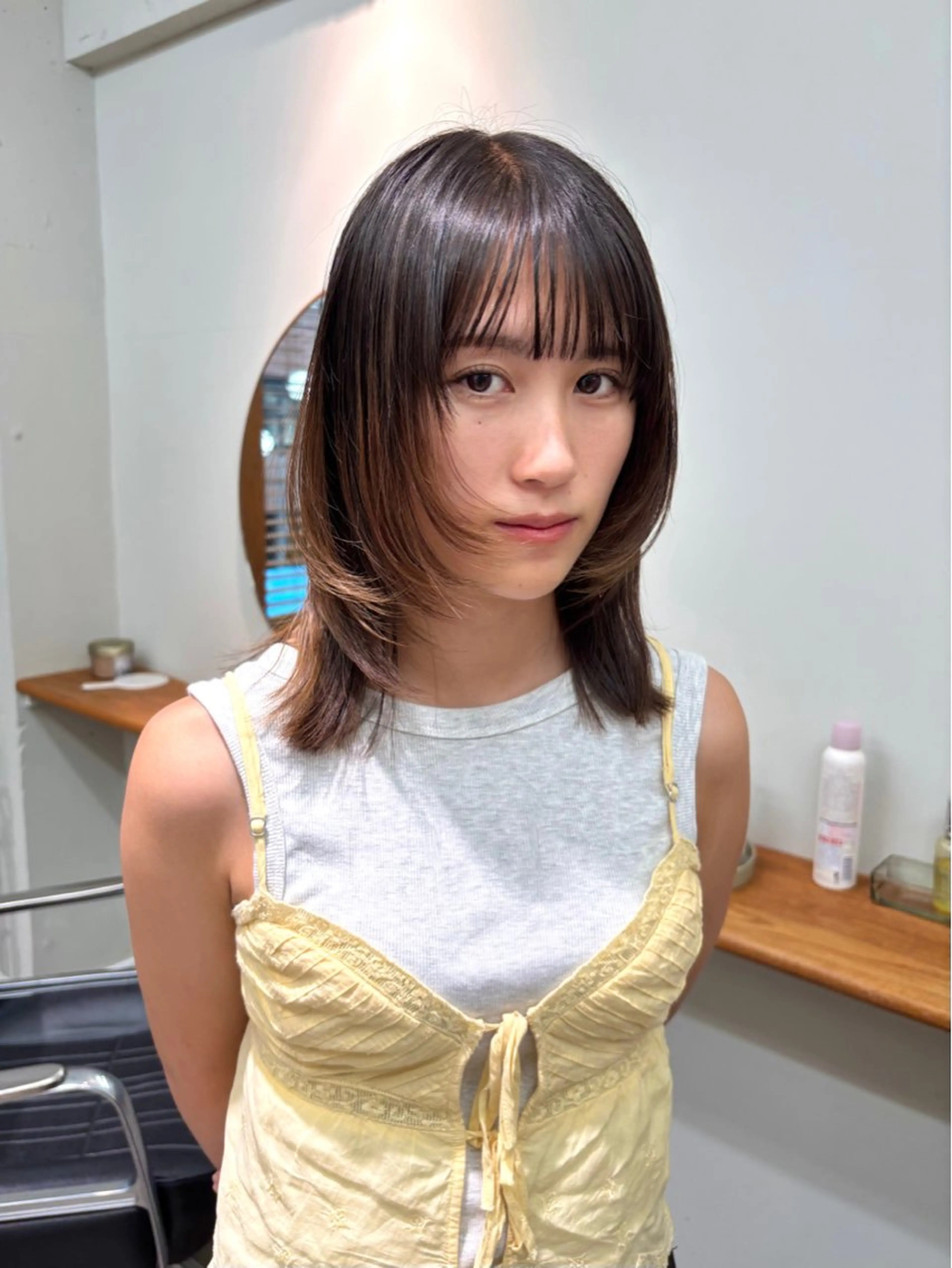 セミロング ENIEN MAKE’S 立川所属・ミカ💫レイヤー/ メンズパーマ/カラーのヘアスタイル