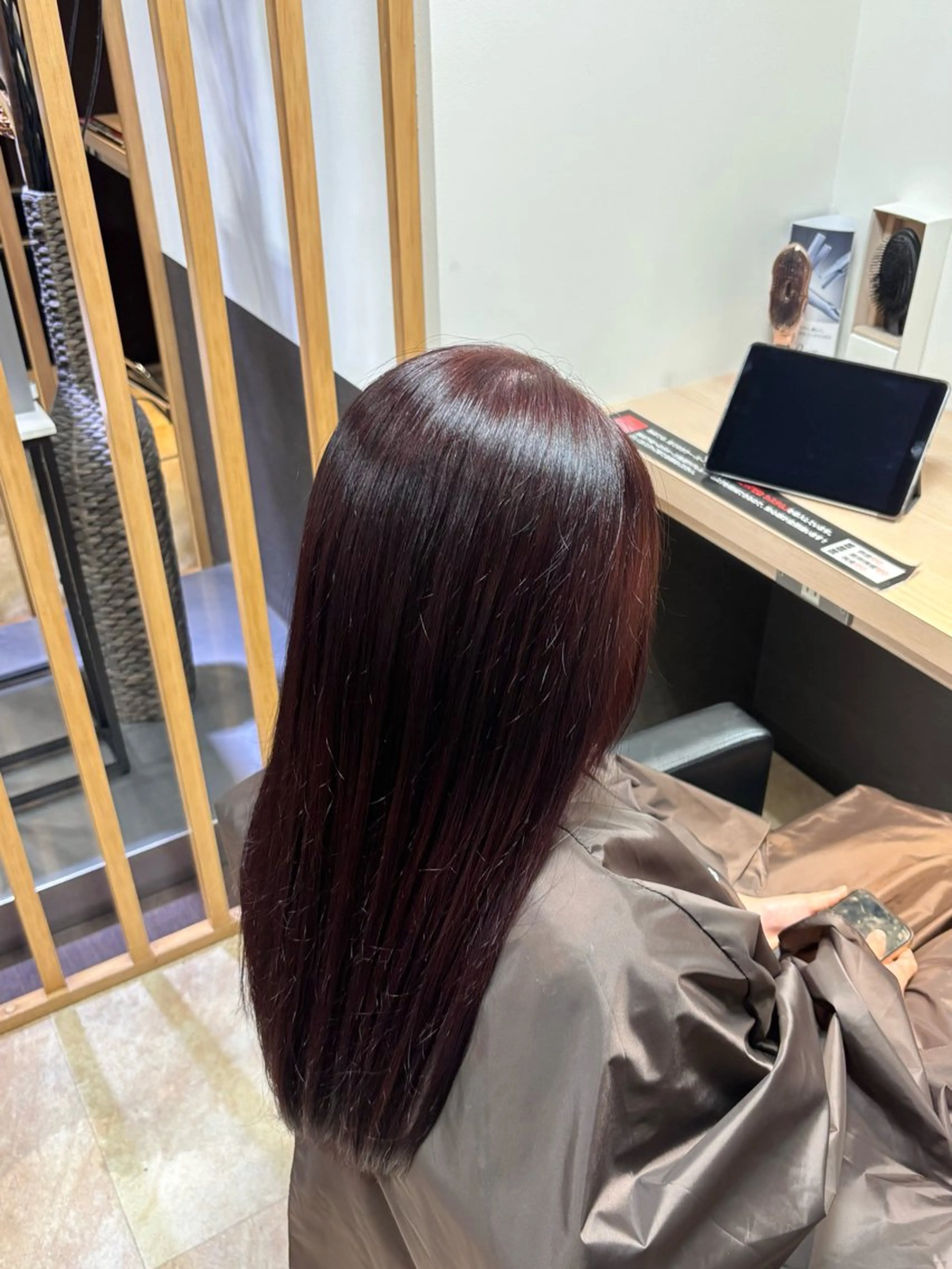 ロング カラー ブリーチ ブラウンカラー 透明感カラー イルミナカラー ブリーチなしカラー seasons季の香千歳烏山店所属・いしまぶし あいりෆ₊˚のヘアスタイル