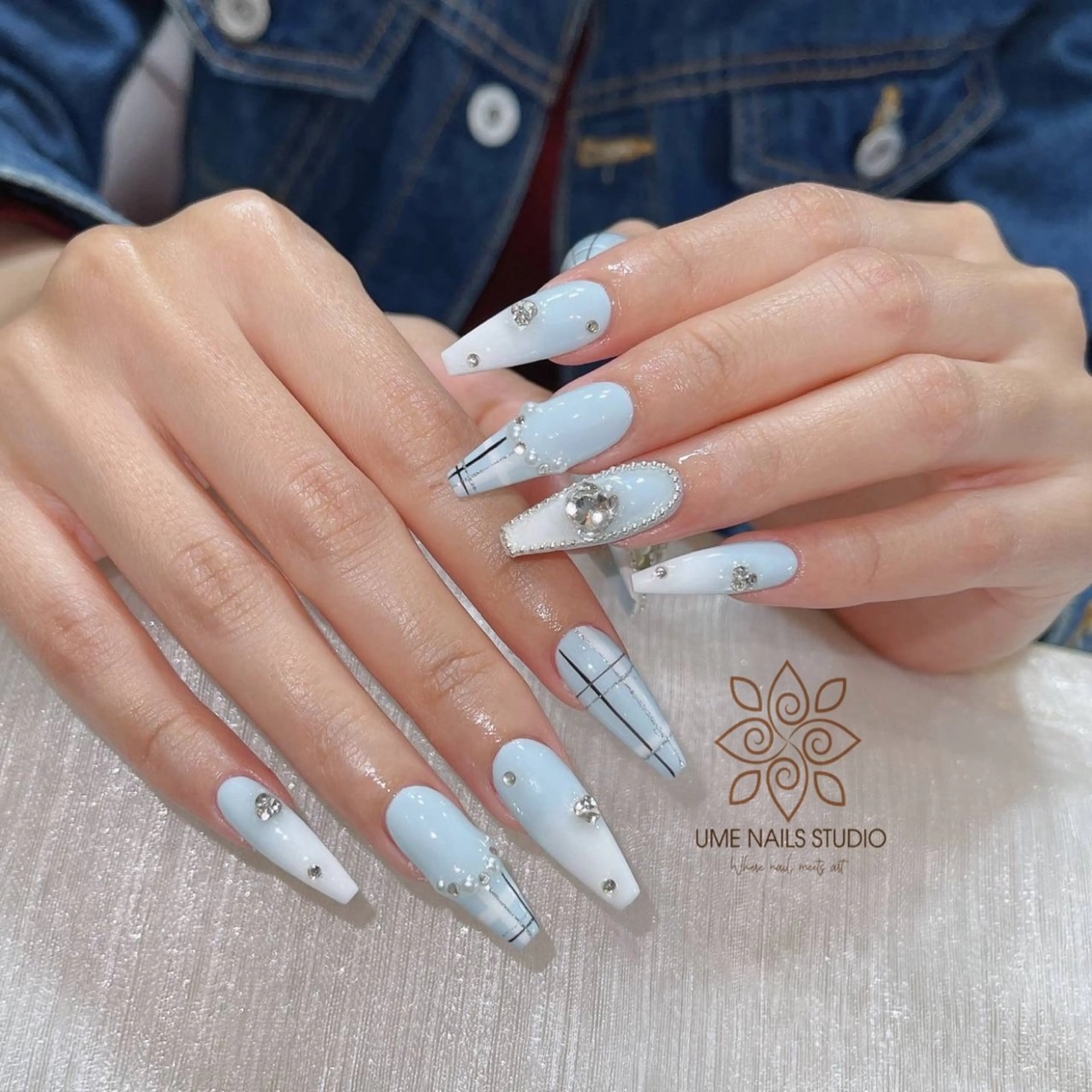 ネイル チークネイル クリアネイル ガーリー キラキラネイル 韓国ネイル ハンドネイル Ume Nail Studioのネイルデザイン