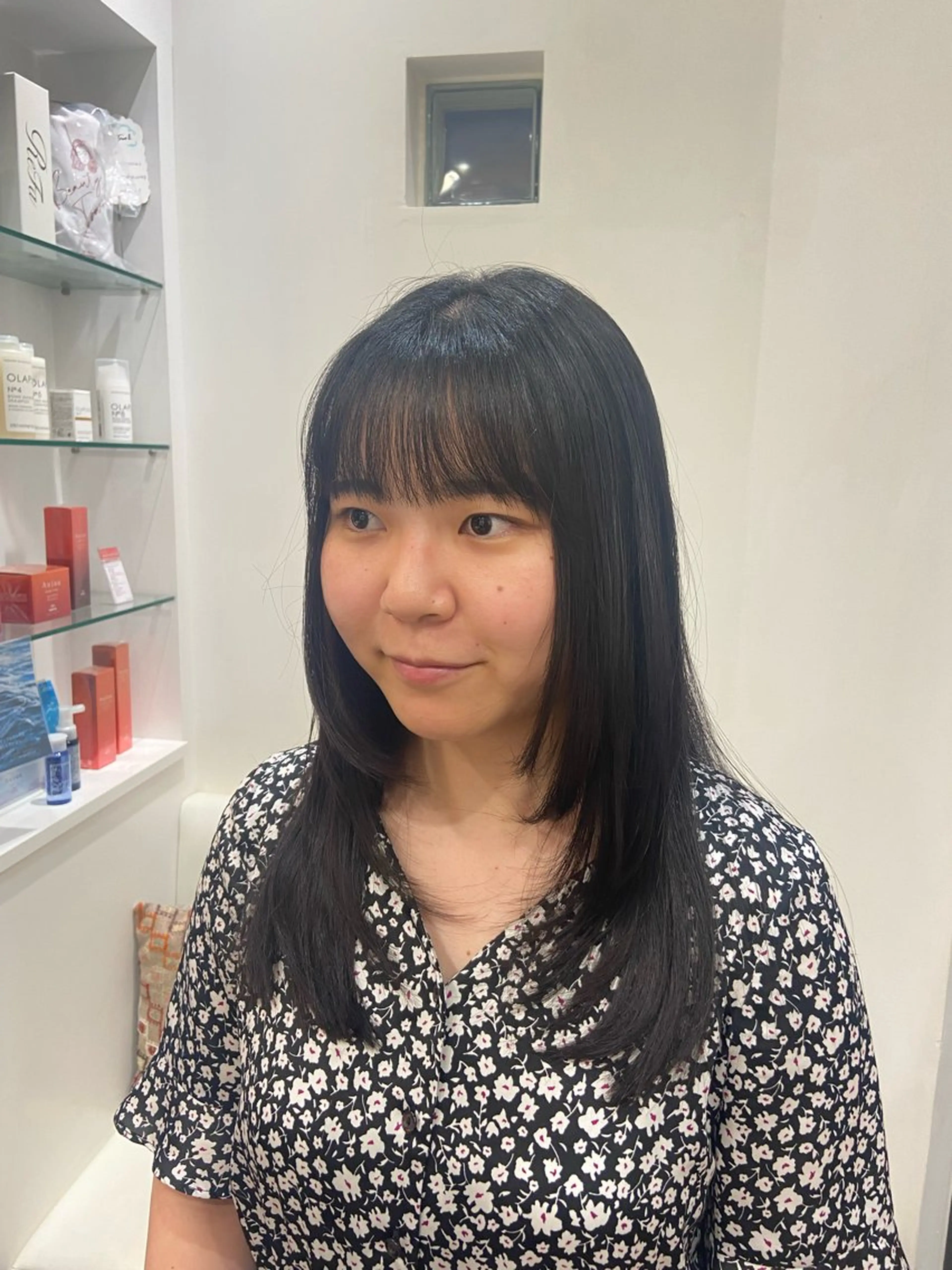 ロング atelier doux dimanche（アトリエ・ドゥー・ディマンシュ）所属・Fukamiレイヤー 透明感カラーのヘアスタイル