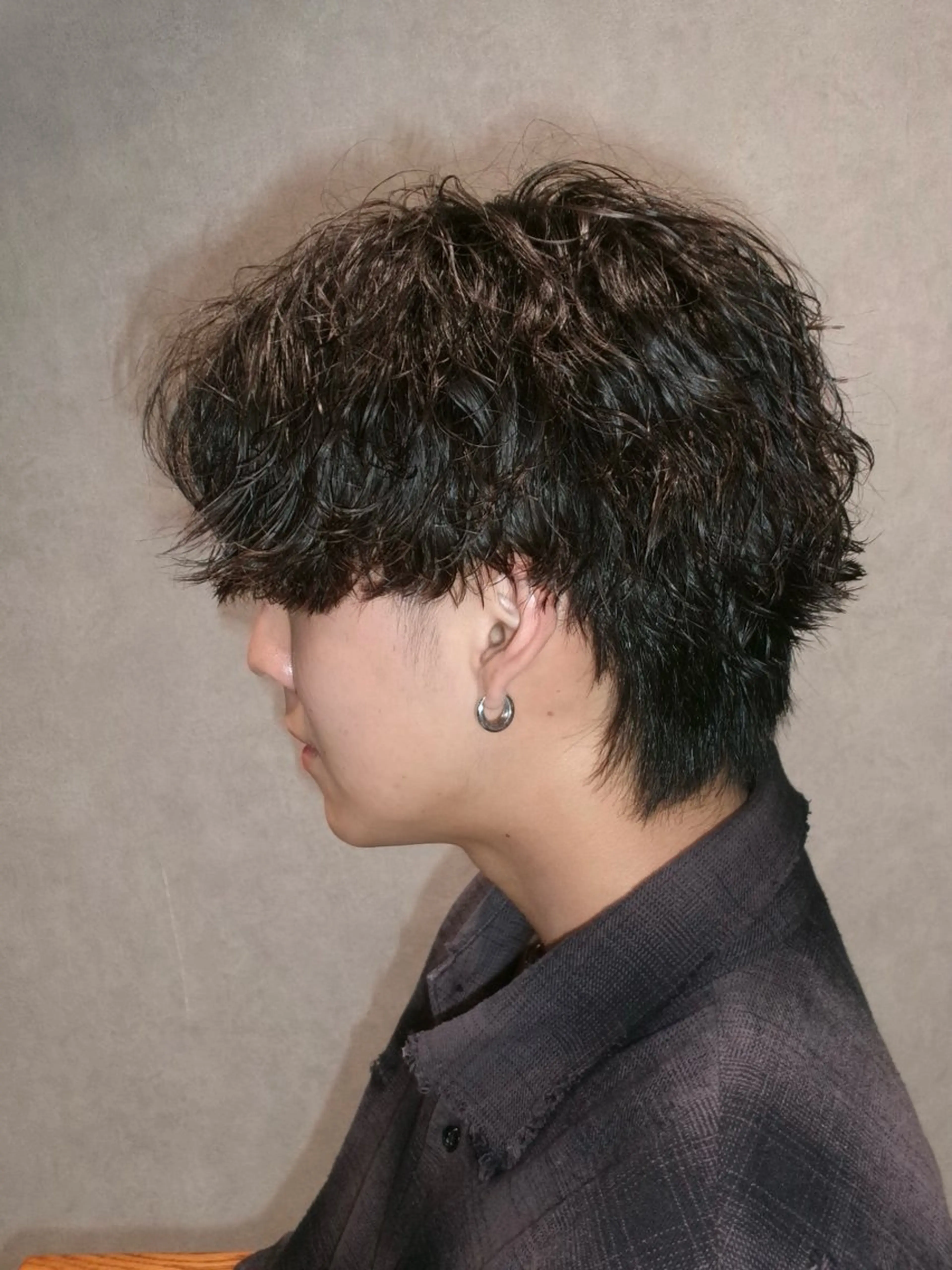 パーマ メンズ カット パーマ 韓国特化🇰🇷愁斗 センターパートパーマのヘアスタイル