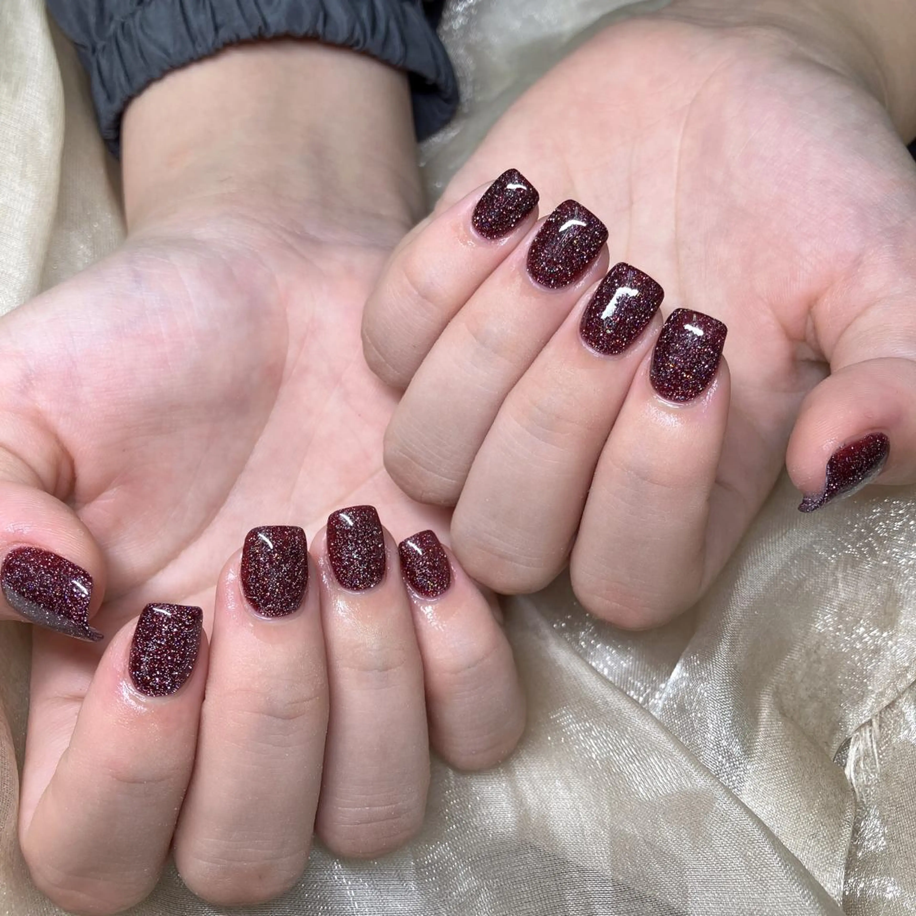 ネイル キラキラネイル ハンドネイル リ サのネイルデザイン