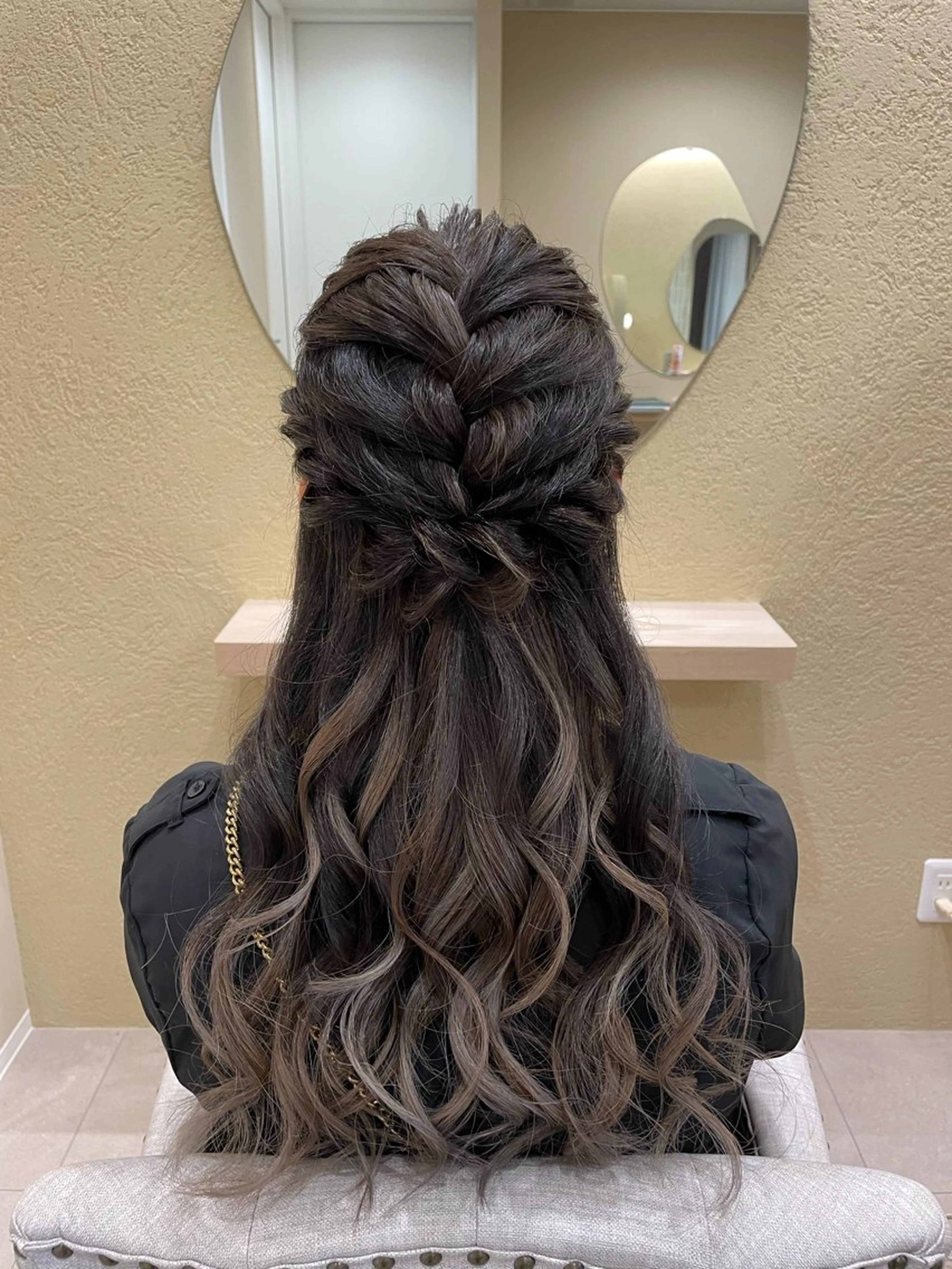 ロング ヘアアレンジ ハーフアップ ヘアセット 大賀 祐未のヘアスタイル