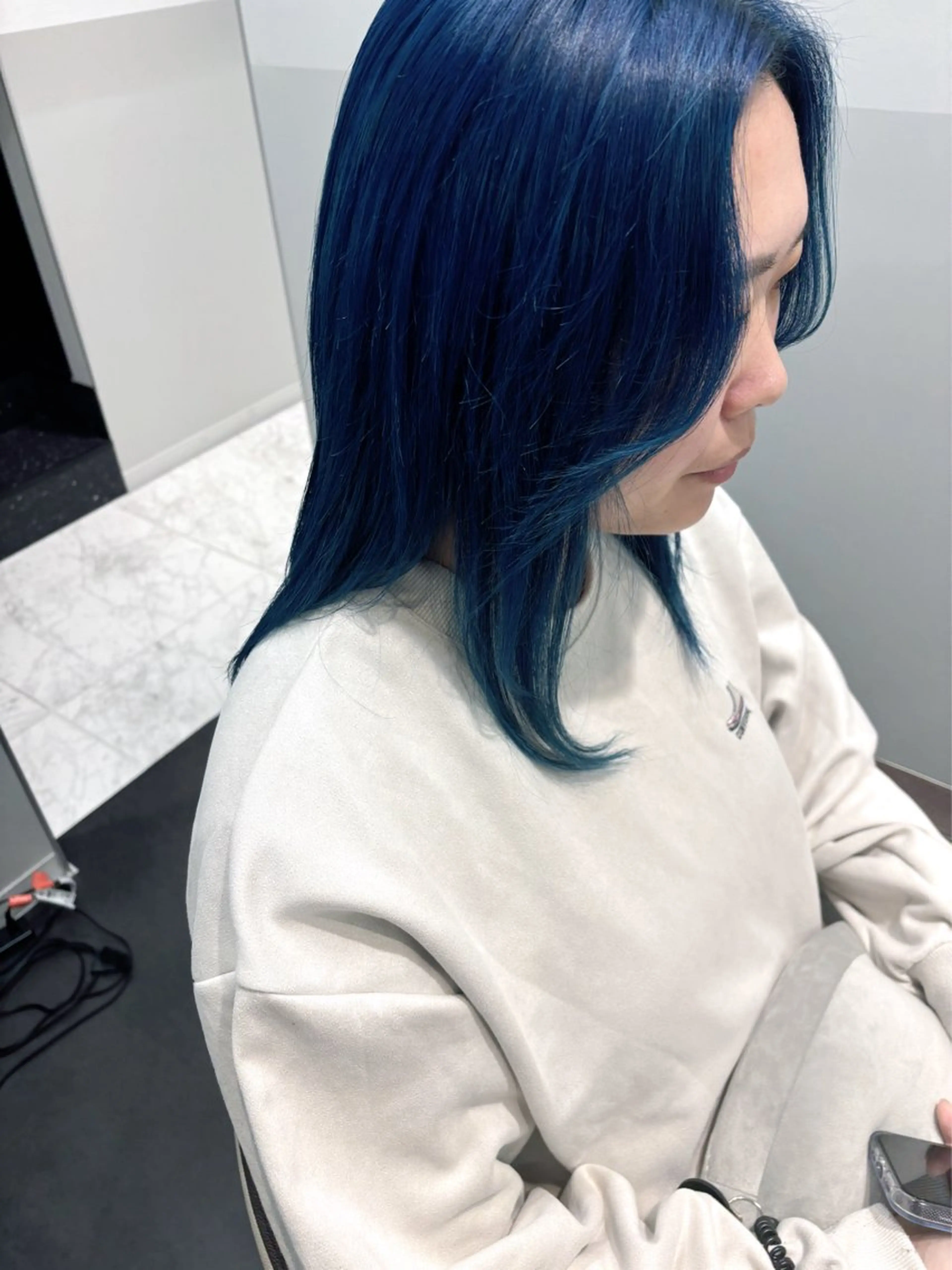 ミディアム カラー ブリーチ ブルーカラー ケアブリーチ イルミナカラー サロウィン所属・💐フリーランス💐 MINAのヘアスタイル