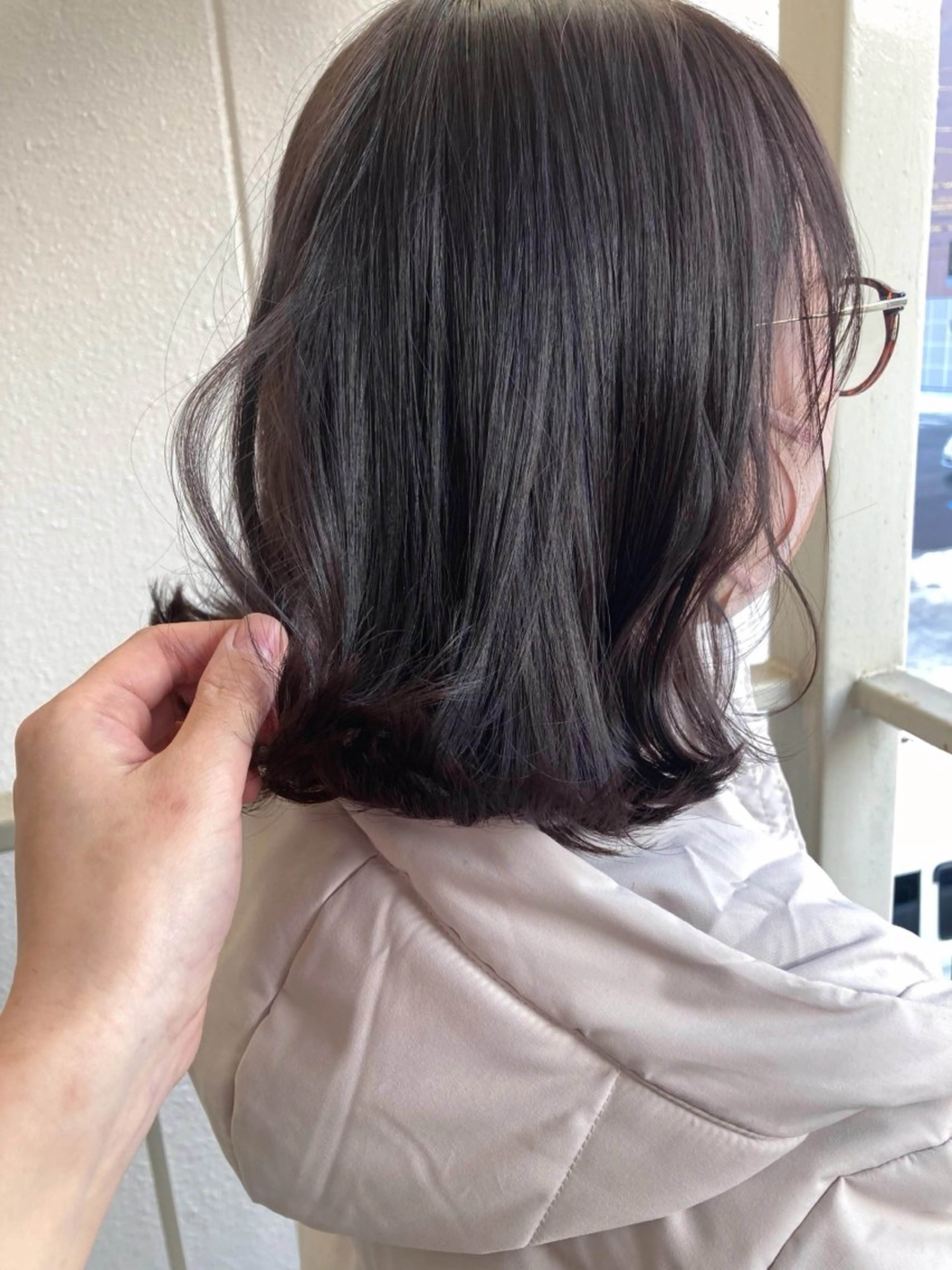 ミディアム roka ノゾミのヘアスタイル