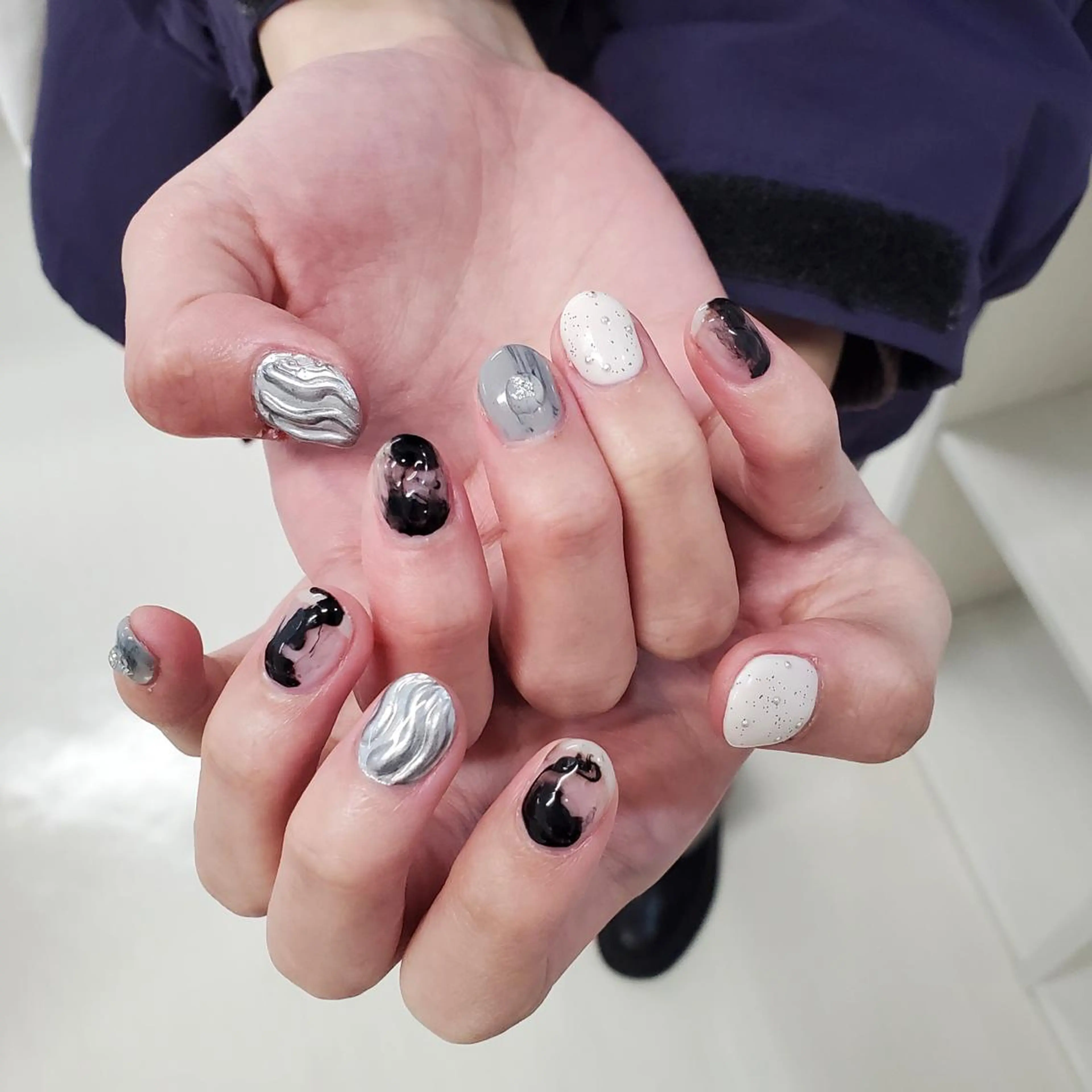 ネイル アートネイル ジェルネイル ミラーネイル ニュアンスネイル スカルプネイル nailstudio eviz新宿店のネイルデザイン