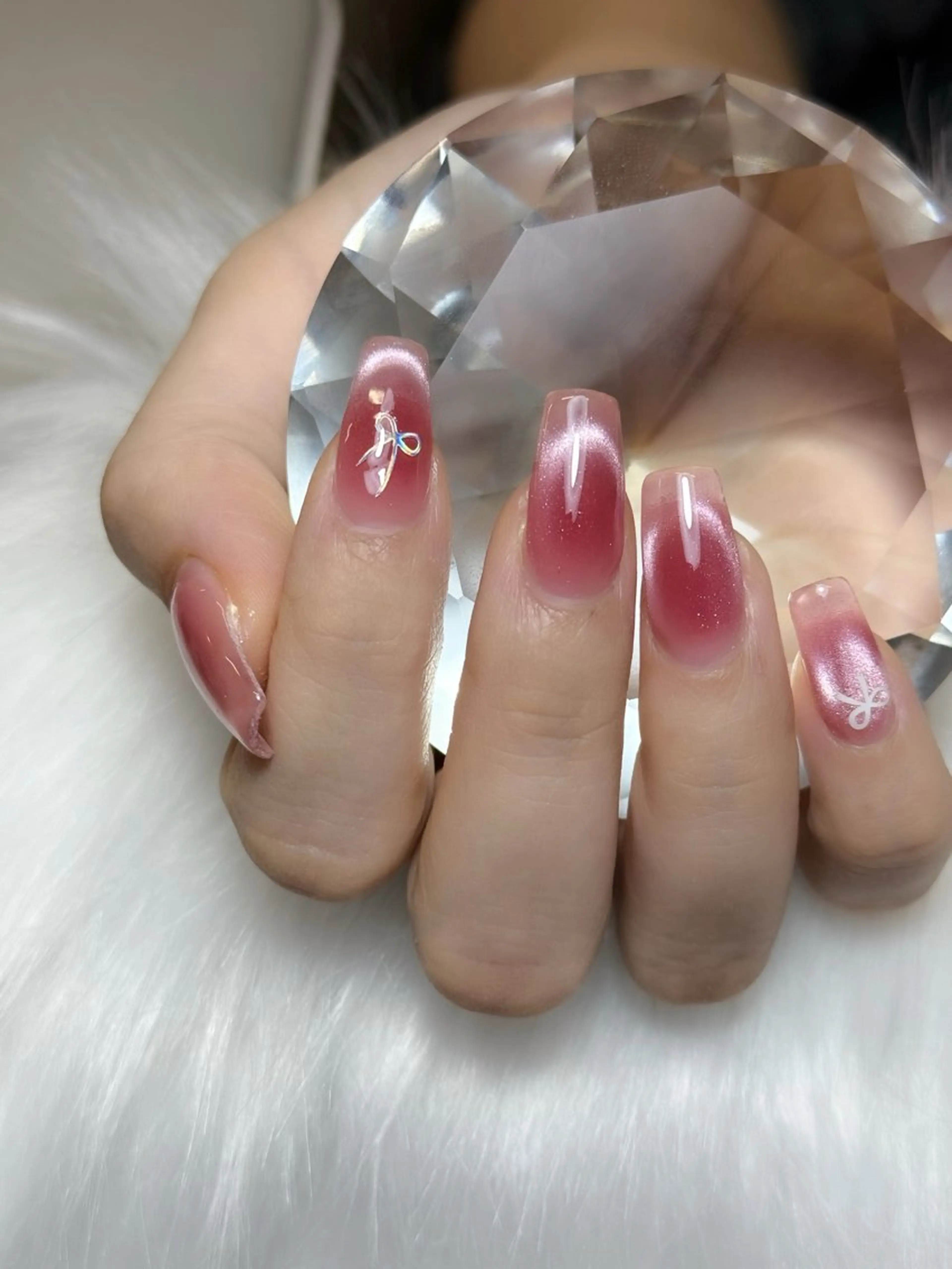 ネイル オーロラネイル チークネイル フットネイル フレンチネイル 韓国ネイル ハンドネイル Lumi Nailのネイルデザイン