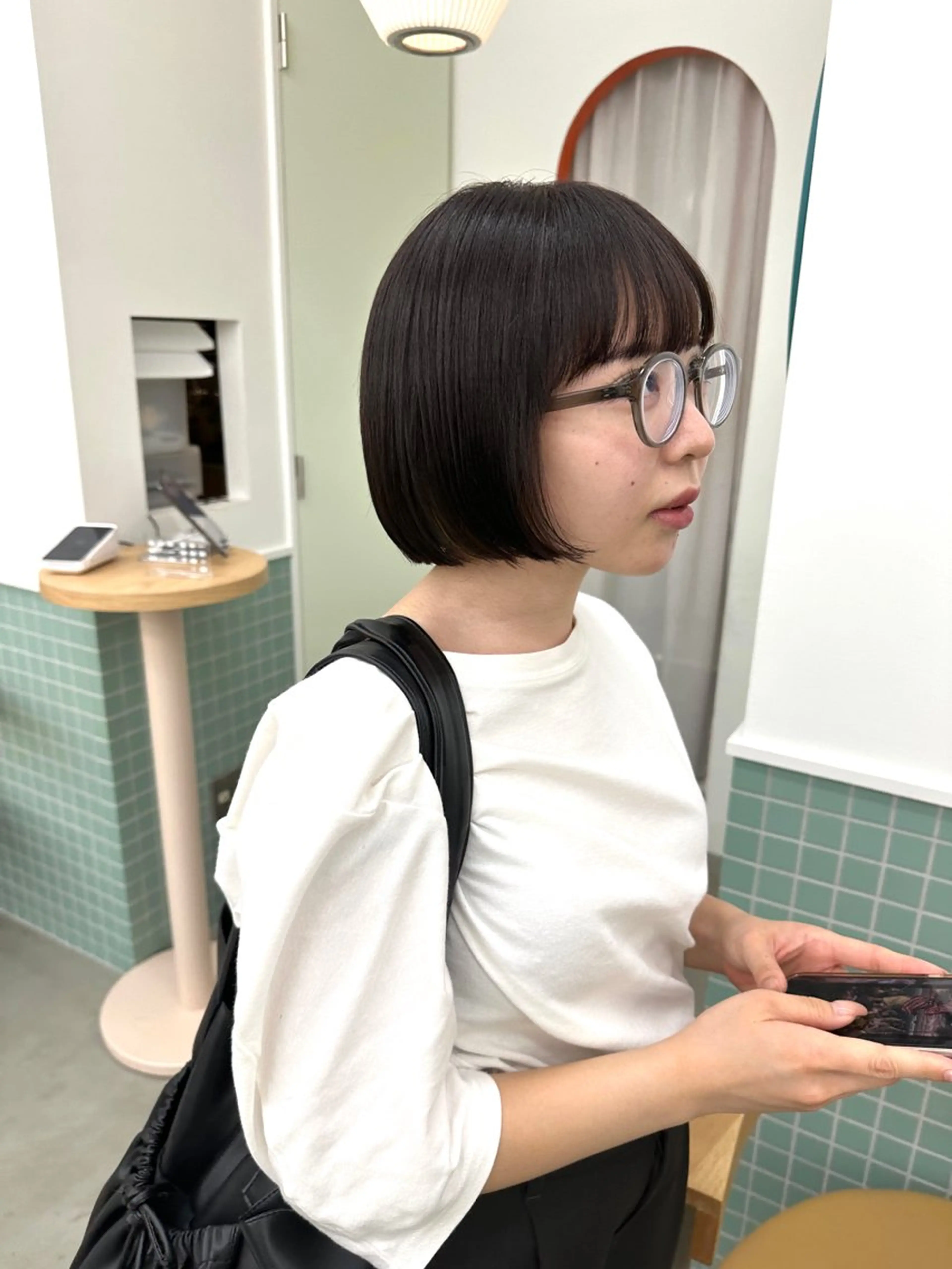 ショート カラー オリーブカラー ボブ カット ヘアカラー トリートメント ボブ/レイヤー/ケア パーマ/透明感カラーのヘアスタイル