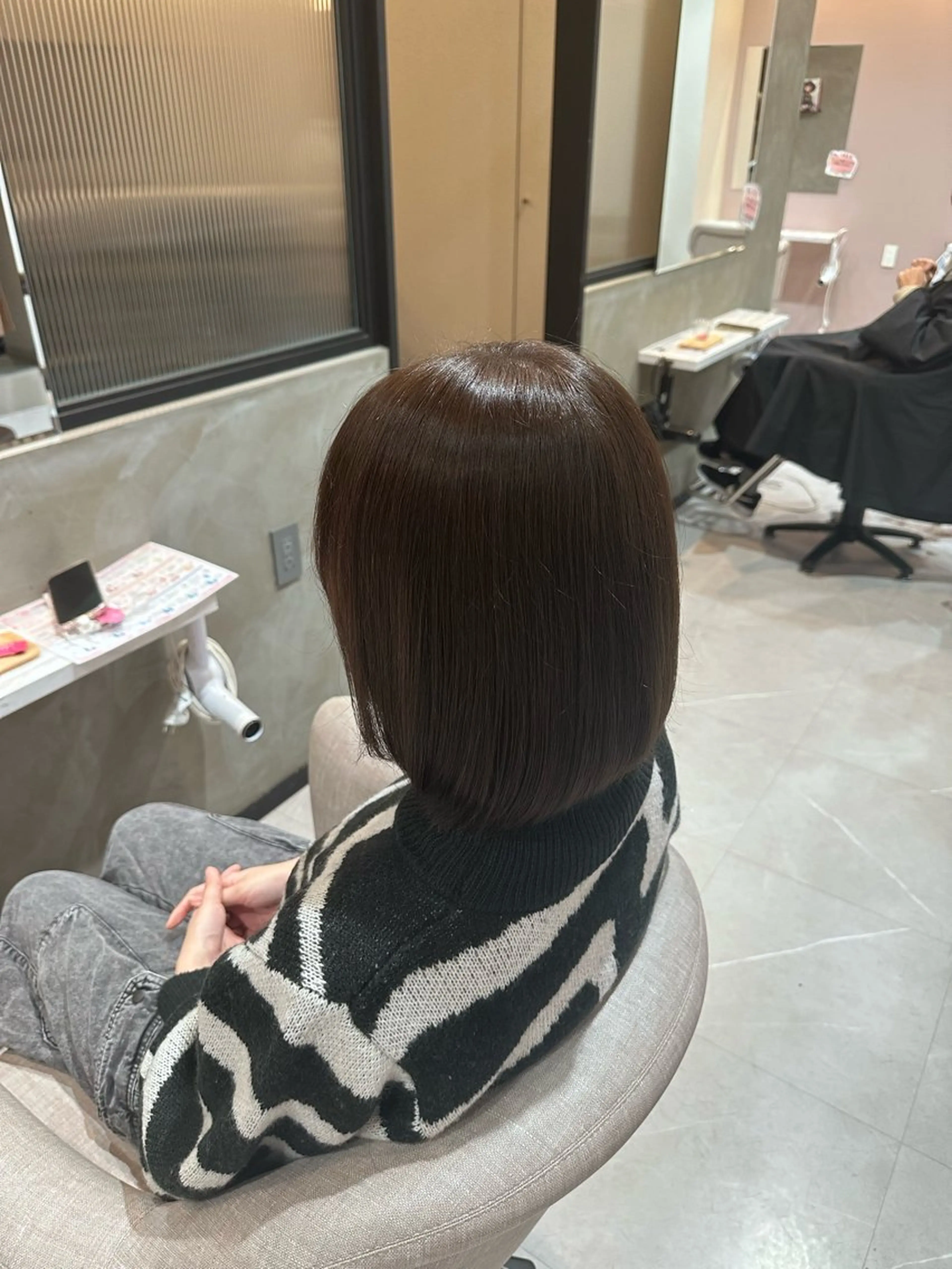 ミディアム VOGUE 大曽根所属・🩵似合わせカット 艶カラーこなつ💛のヘアスタイル