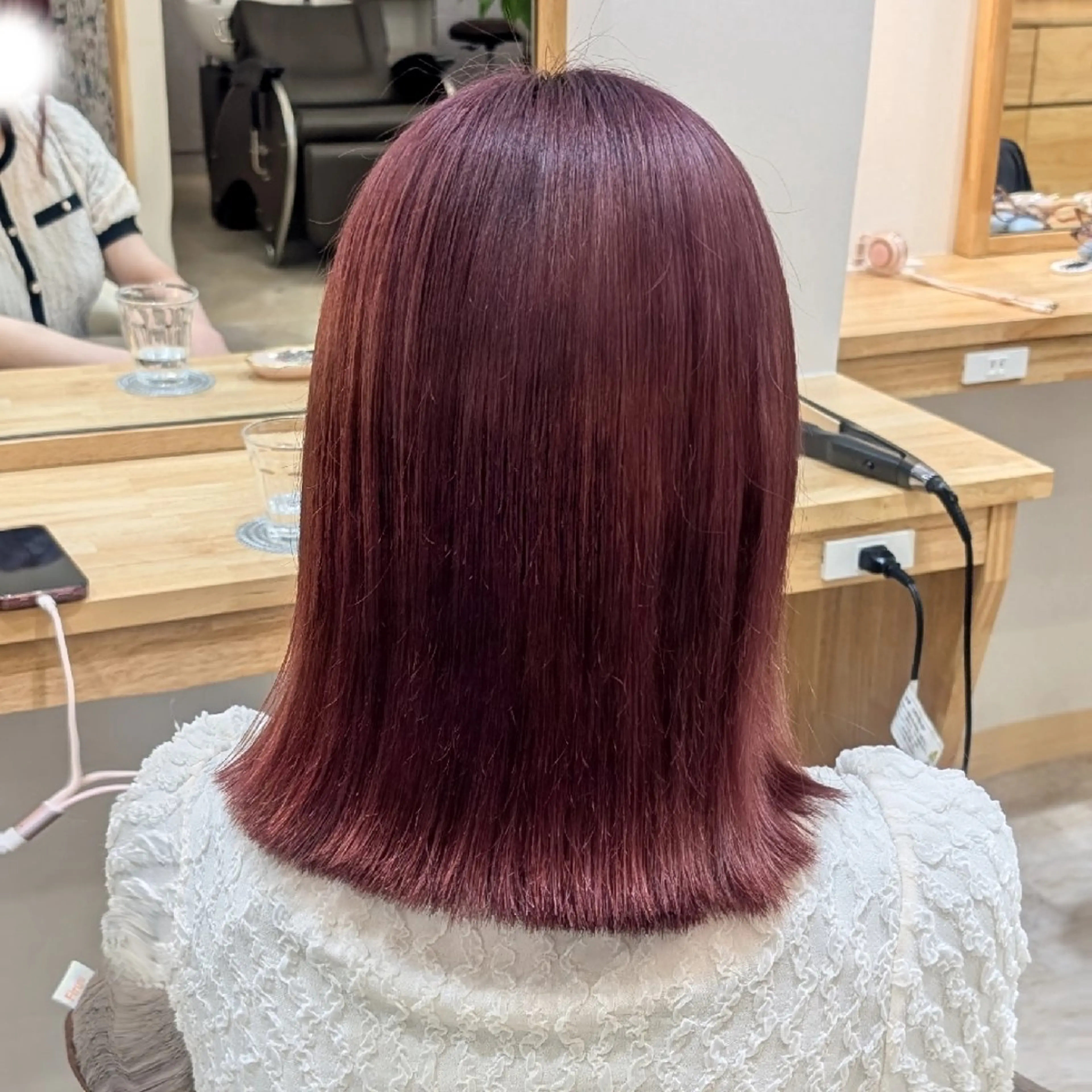 ミディアム カラー 彩桜/艶カラー/小顔 に見せるカット✂のヘアスタイル