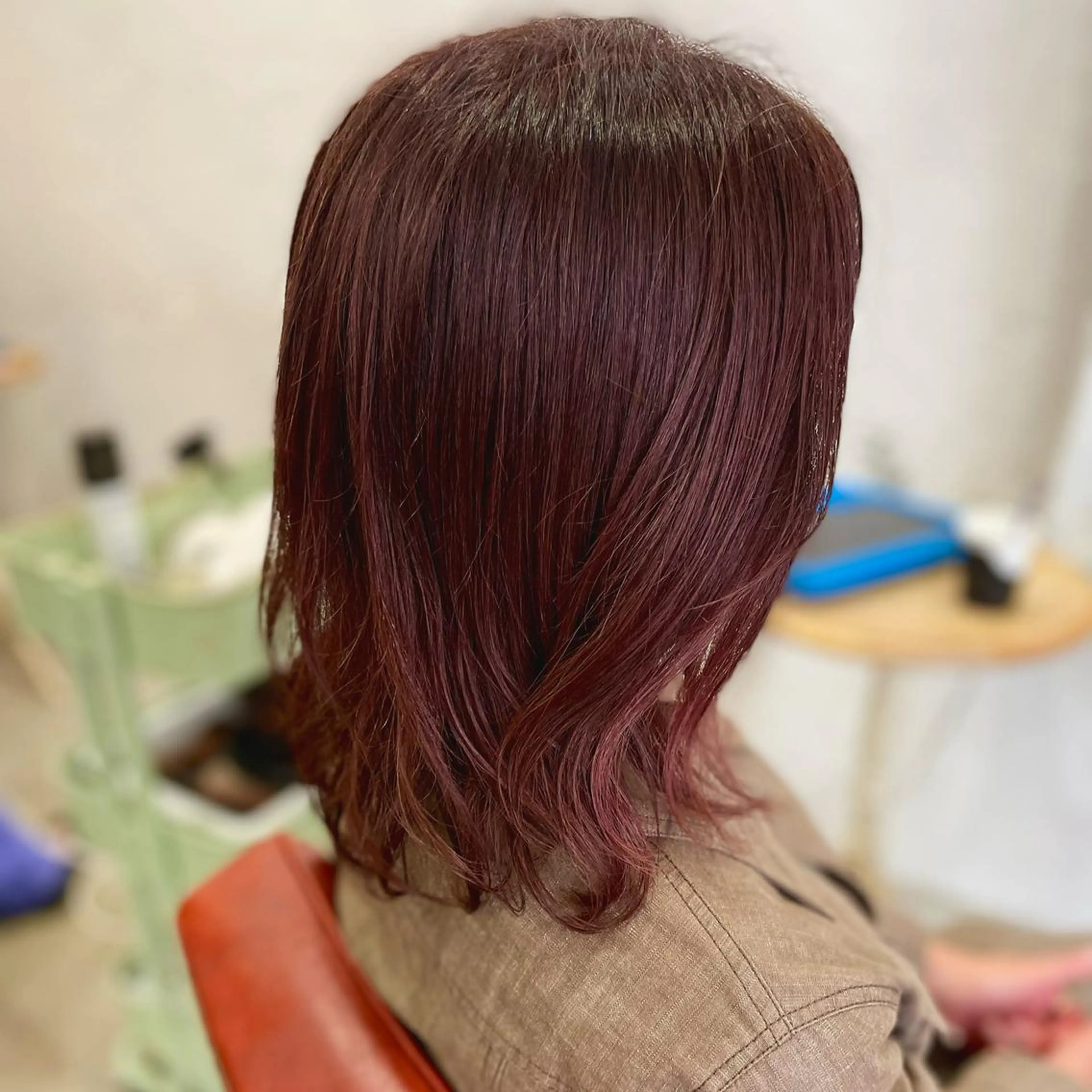 ミディアム カラー カット ヘアカラー タナカ マナミのヘアスタイル