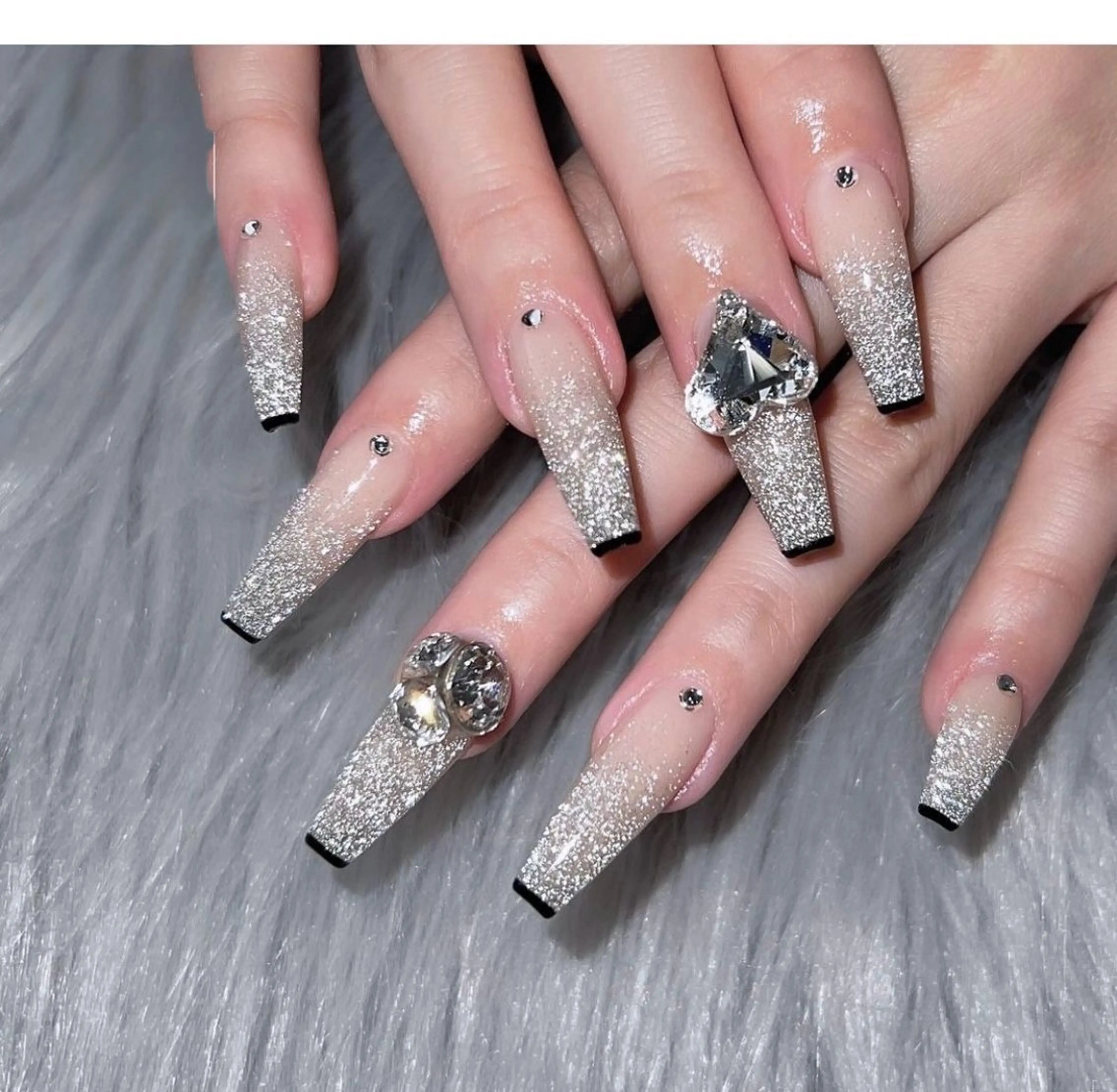 ネイル アートネイル オーロラネイル ブルー チークネイル フットネイル ハンドネイル NICY NAIL所属・NICY NAIL 池袋のネイルデザイン