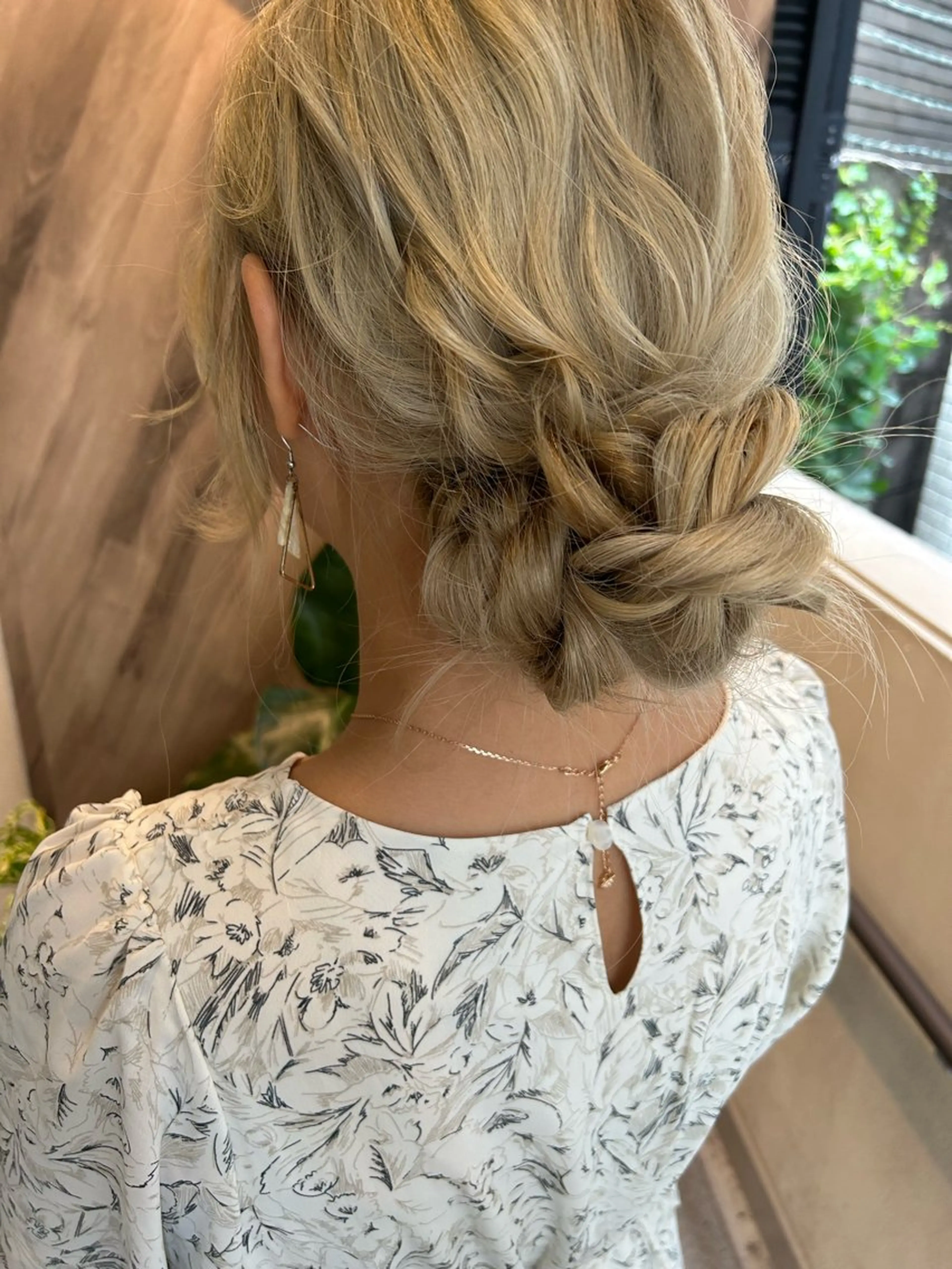 ロング ヘアアレンジ ヘアセット 飯塚 沙衣のヘアスタイル