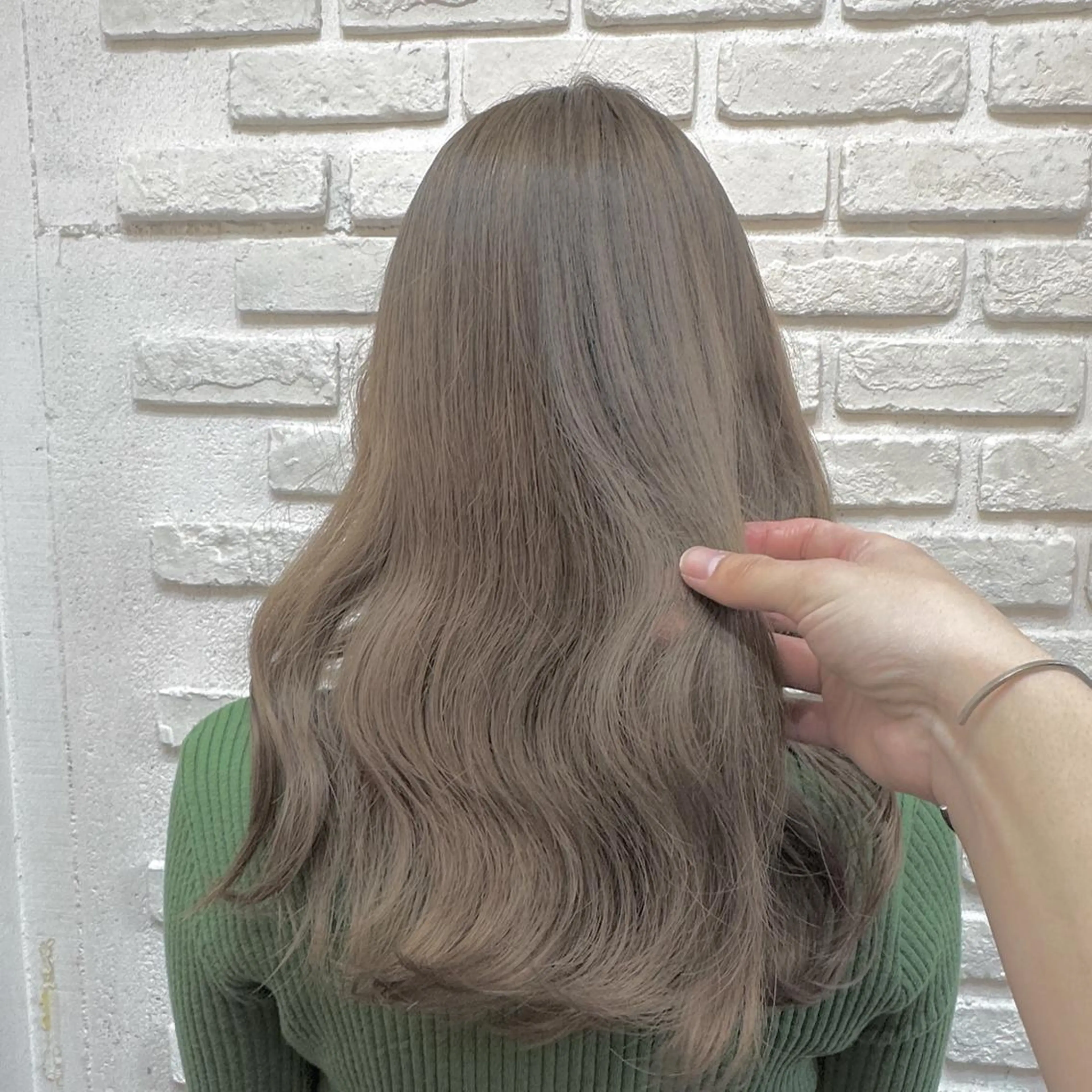 セミロング カラー メンズパーマ 本多のヘアスタイル