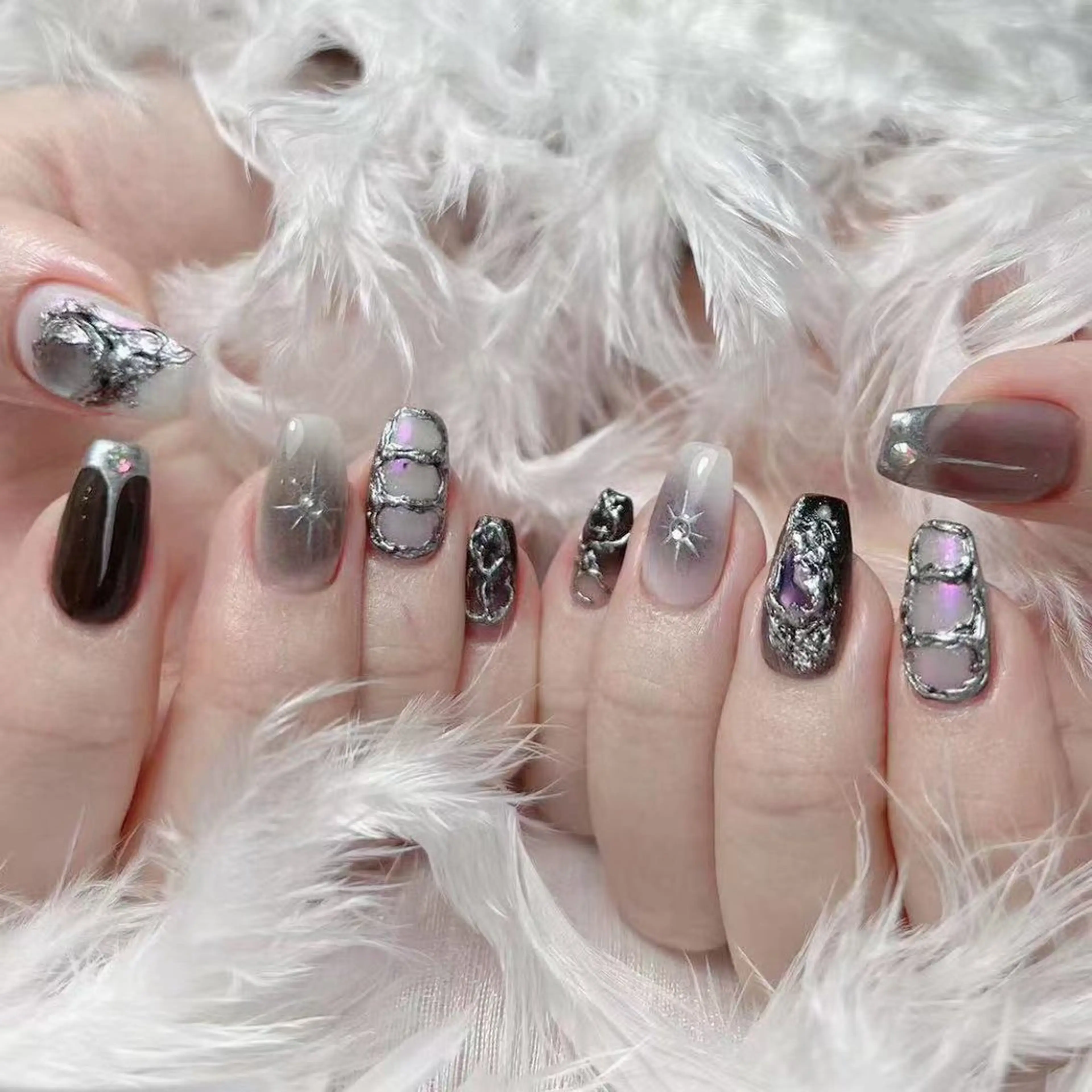 Hand💅🏻複雑デザインOK☆当店全て高品質パーツつけ放題の写真