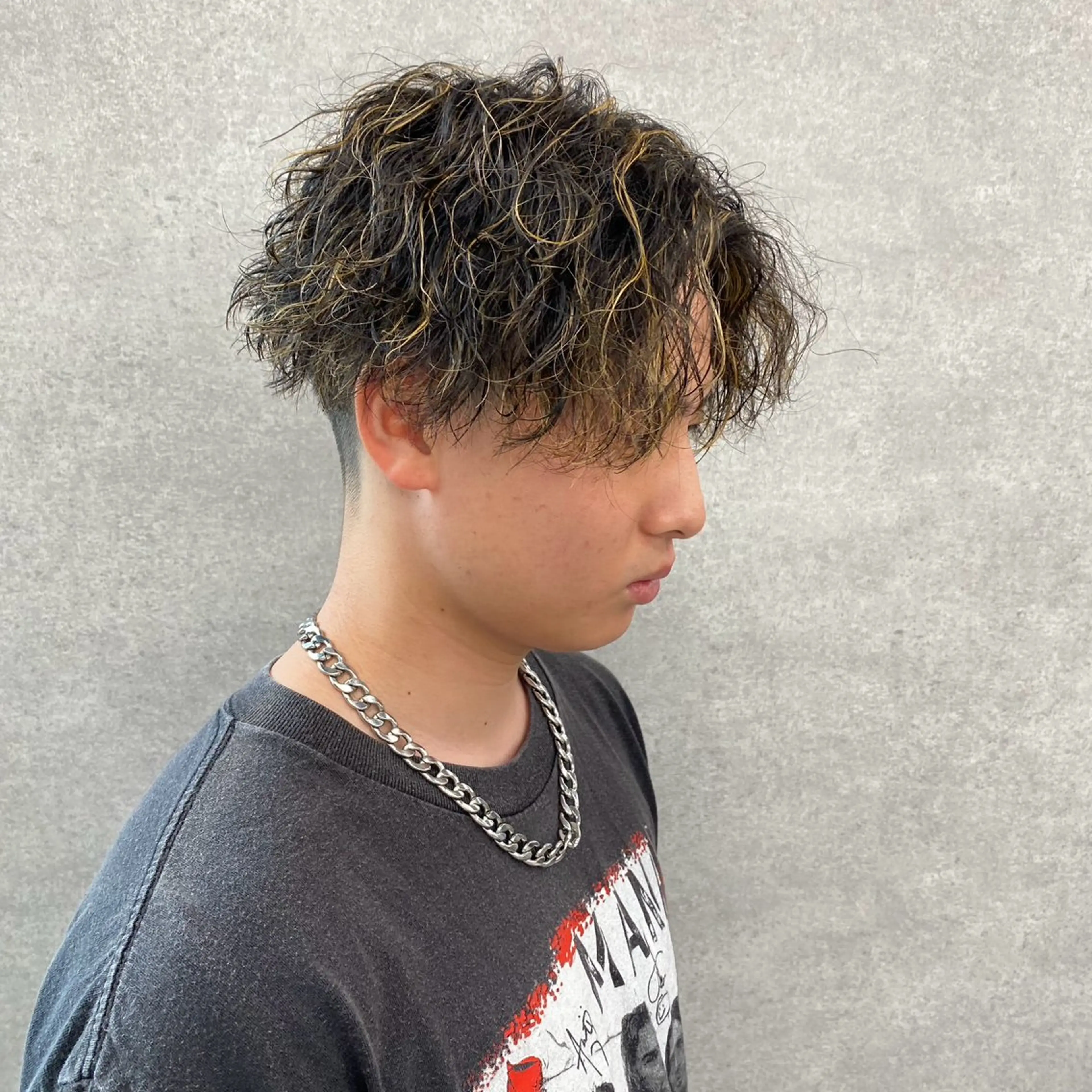 パーマ メンズ カット パーマ 曲がる縮毛矯正🔥 メンズパーマ🔥のヘアスタイル