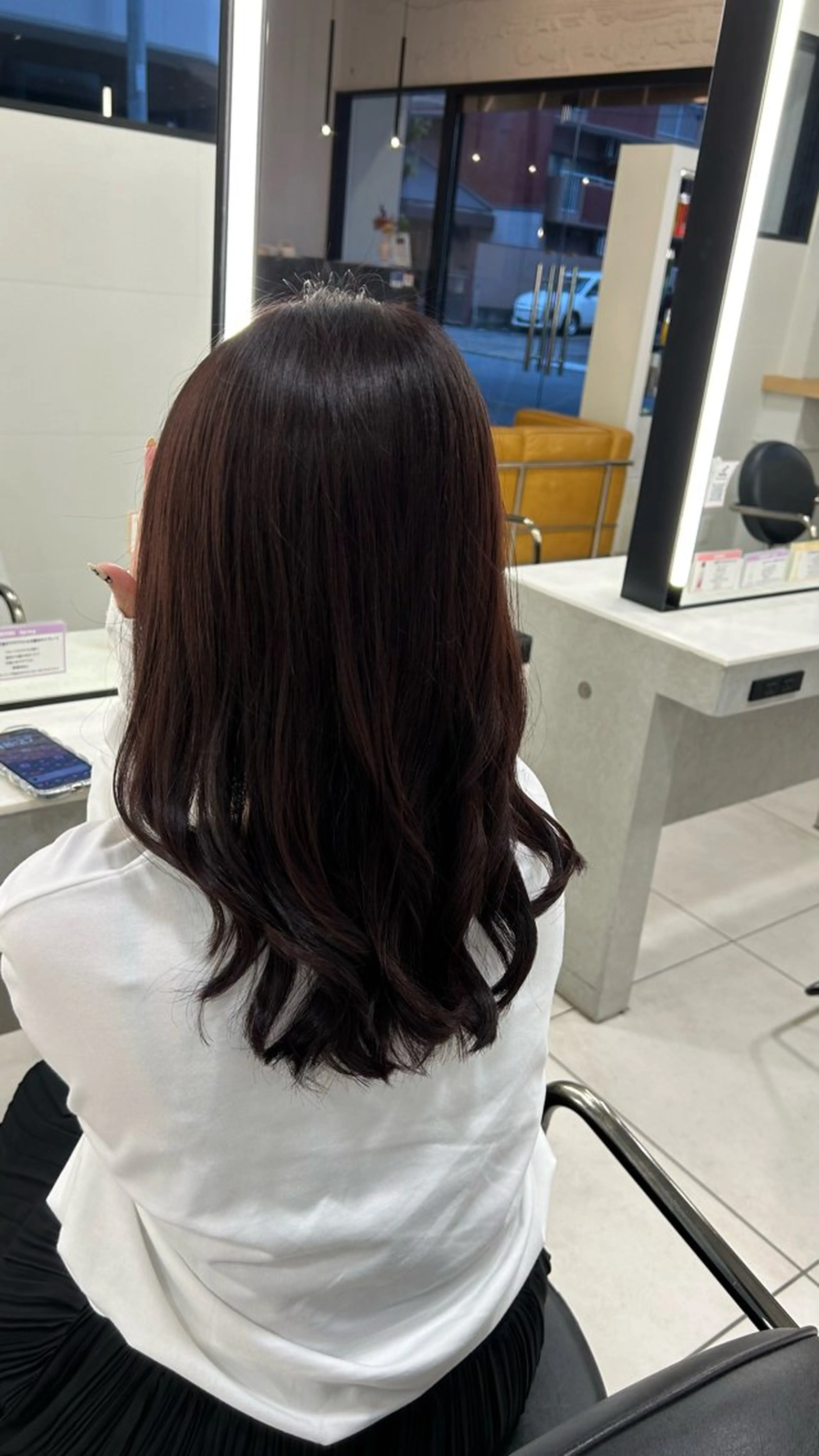ロング 黒木 彩未のヘアスタイル