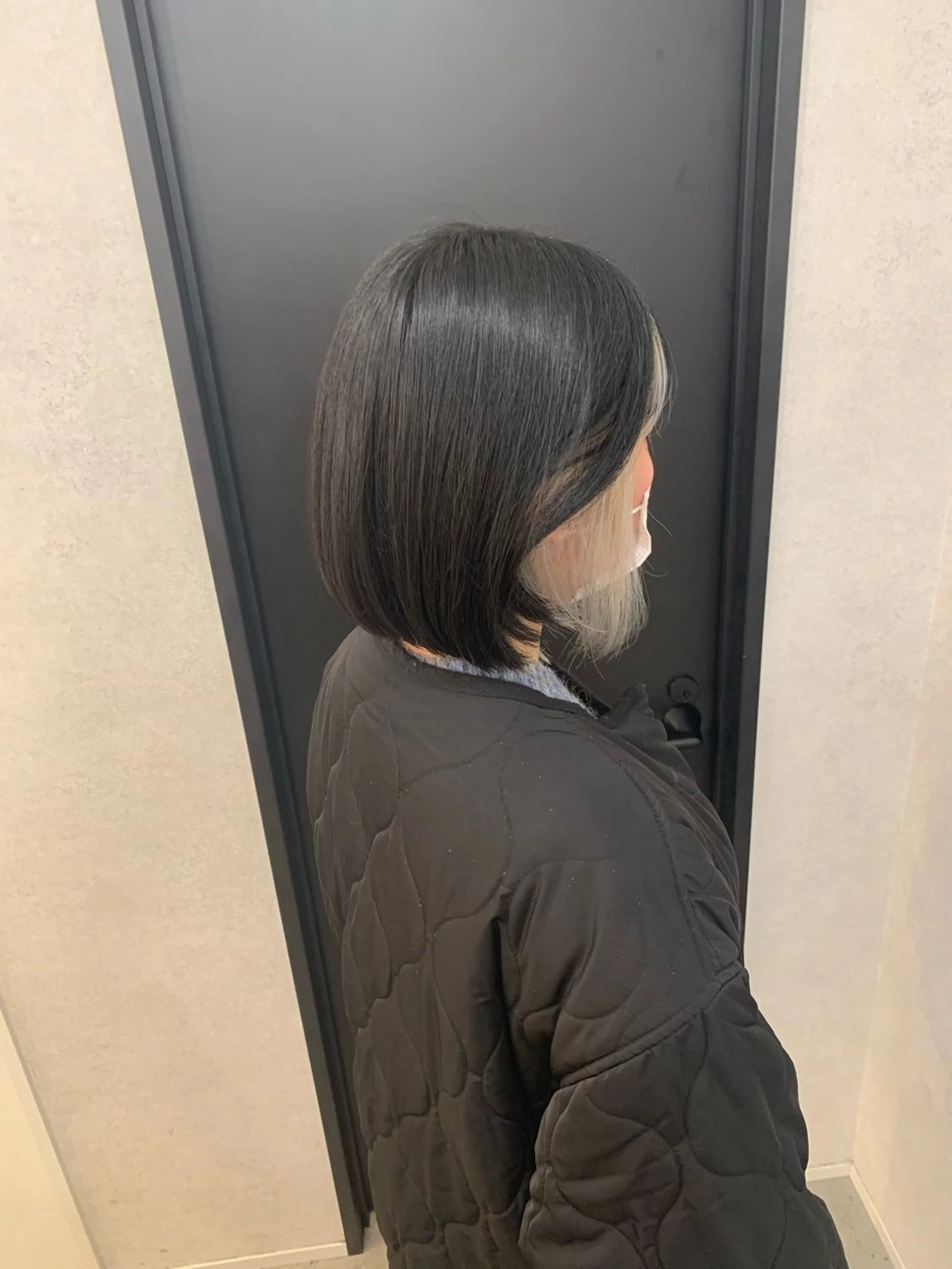 ミディアム カラー ベージュカラー ブリーチ インナーカラー YOHA HAIR GARDEN所属・臼井 真人のヘアスタイル