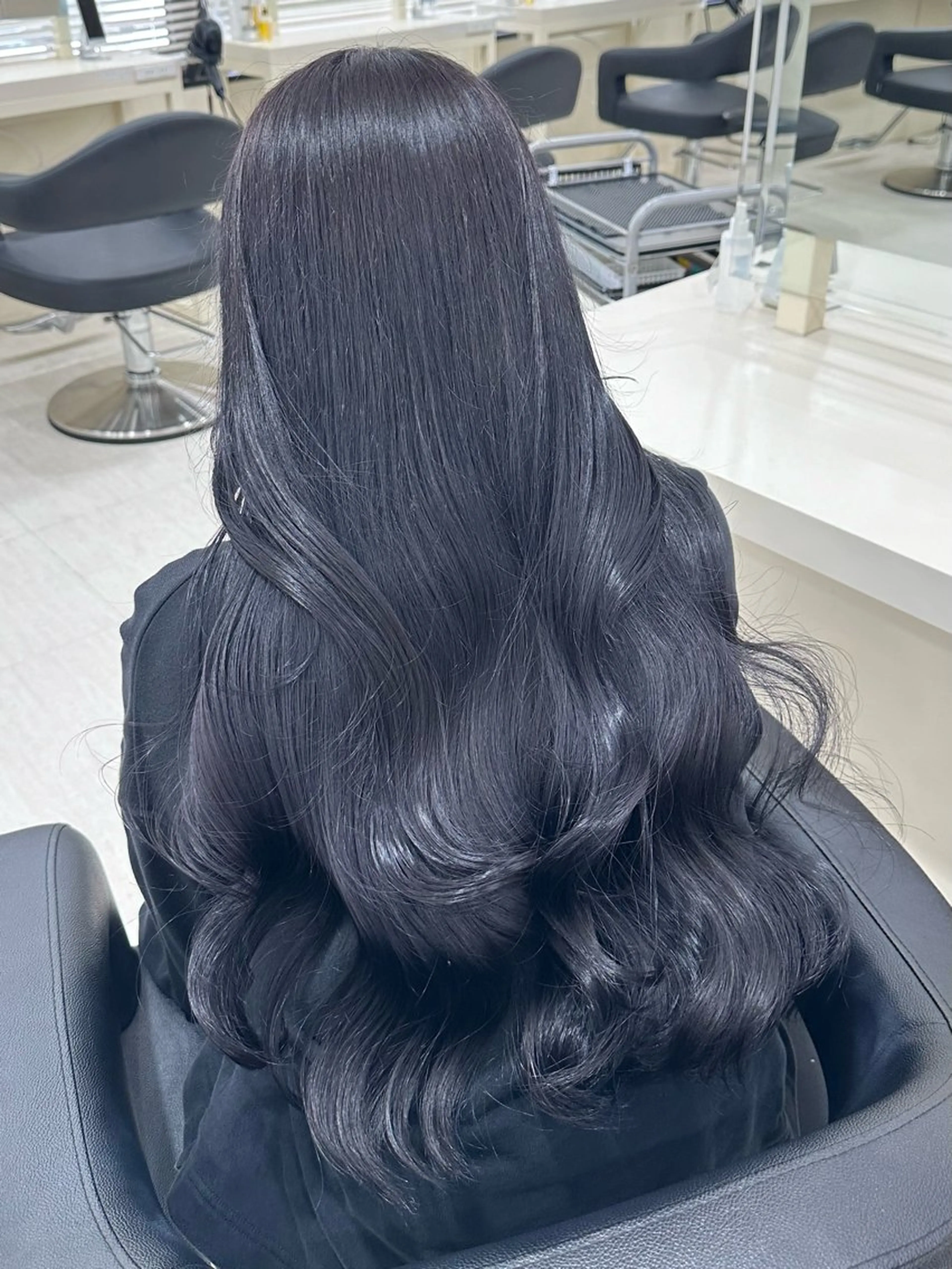 ロング カラー ヘアアレンジ カット ヘアカラー トリートメント ヘッドスパ ヘアセット 🌈艶カラー/ 韓国風レイヤーカットのヘアスタイル