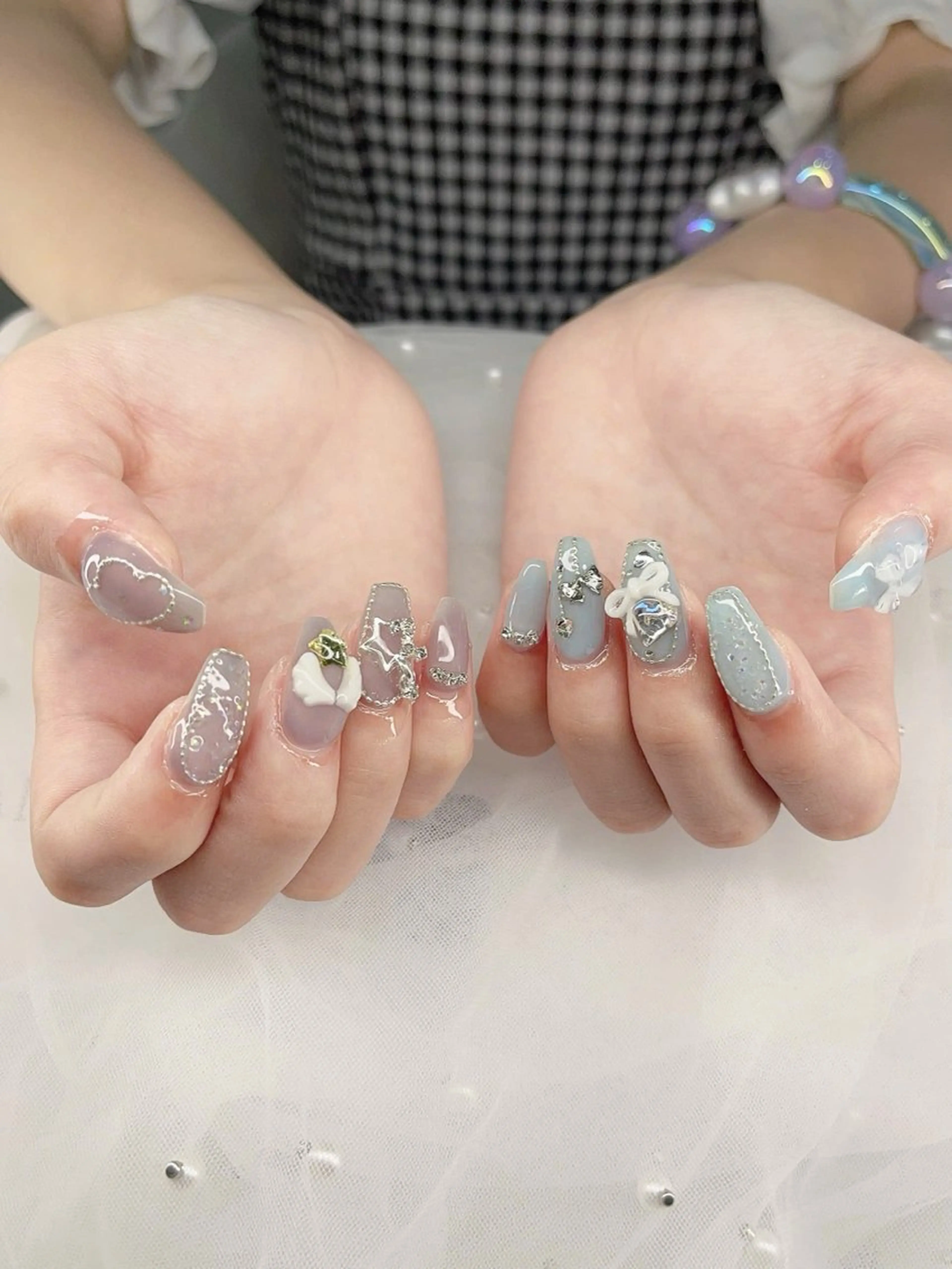 ネイル アニマル柄 オーロラネイル チークネイル フラッシュネイル ジェルネイル ハンドネイル T.A Nail Salonのネイルデザイン