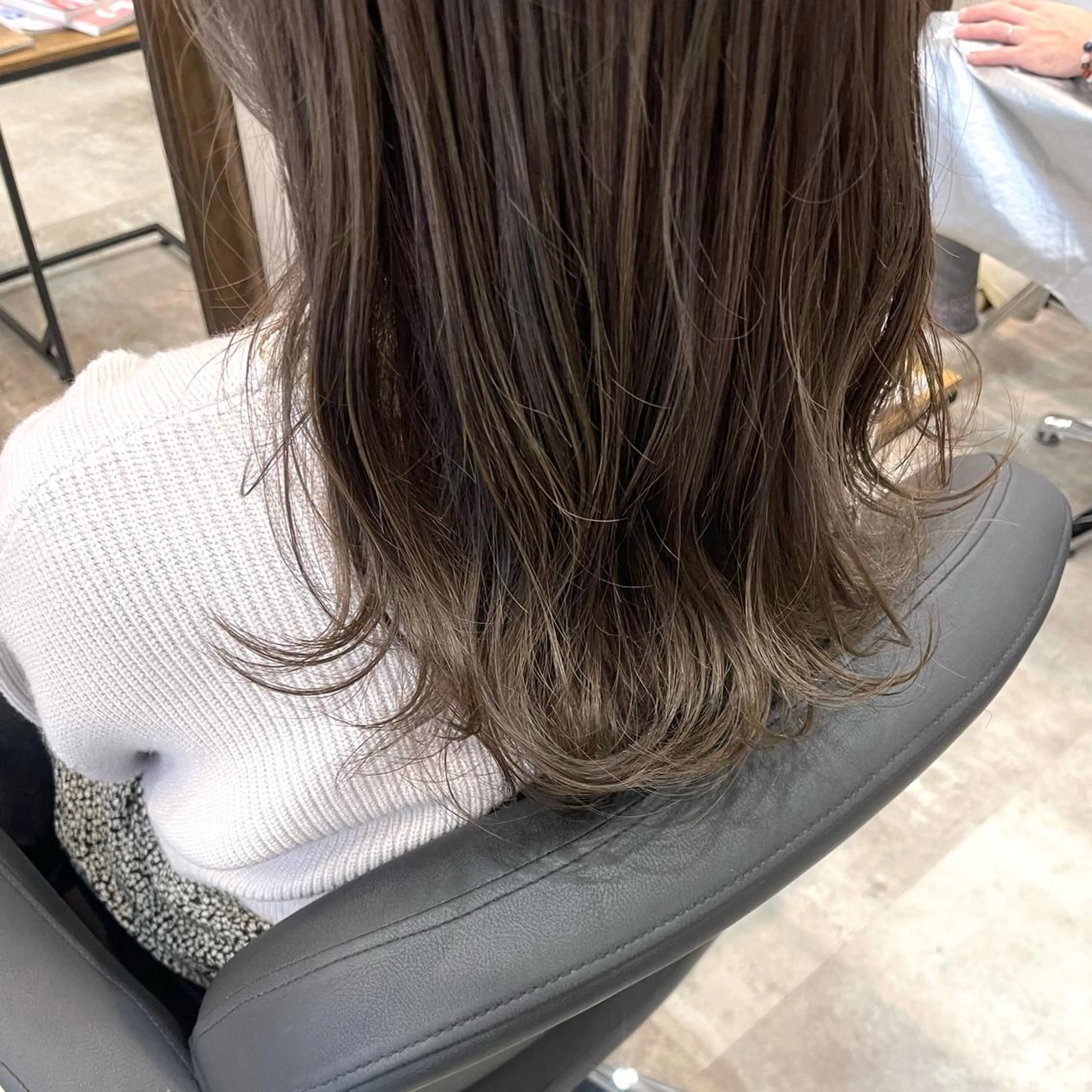 ミディアム カラー ヘアアレンジ ベージュカラー パープルカラー トリートメント カット ヘアカラー トリートメント merci.所属・🌻まさの あいり🌻のヘアスタイル