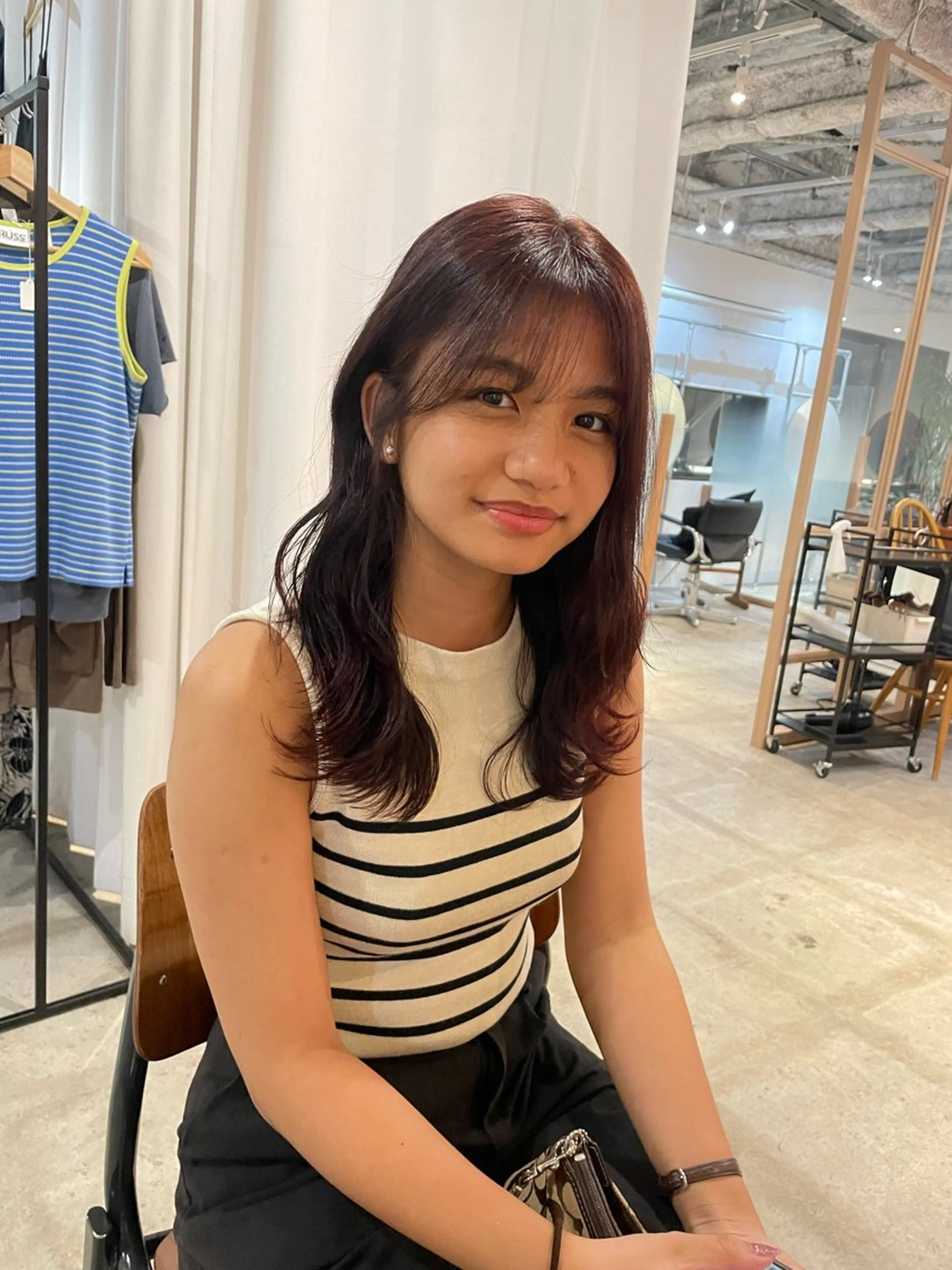 セミロング レッドブラウン ゆるふわガーリーst yle🩰yuukaのヘアスタイル