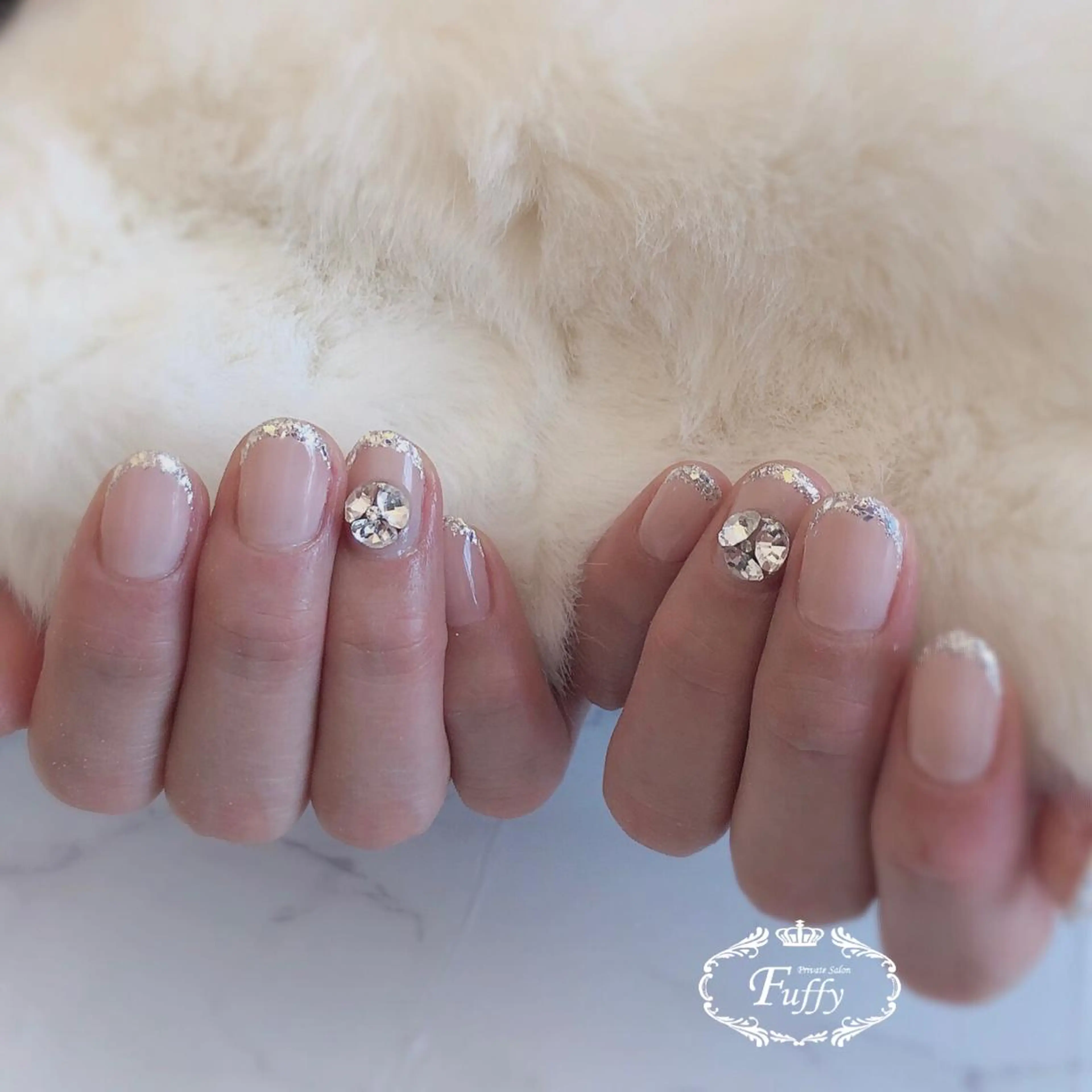 ネイル ストーンネイル ハンドネイル Fuffy所属・フーフィー Fuffyのネイルデザイン