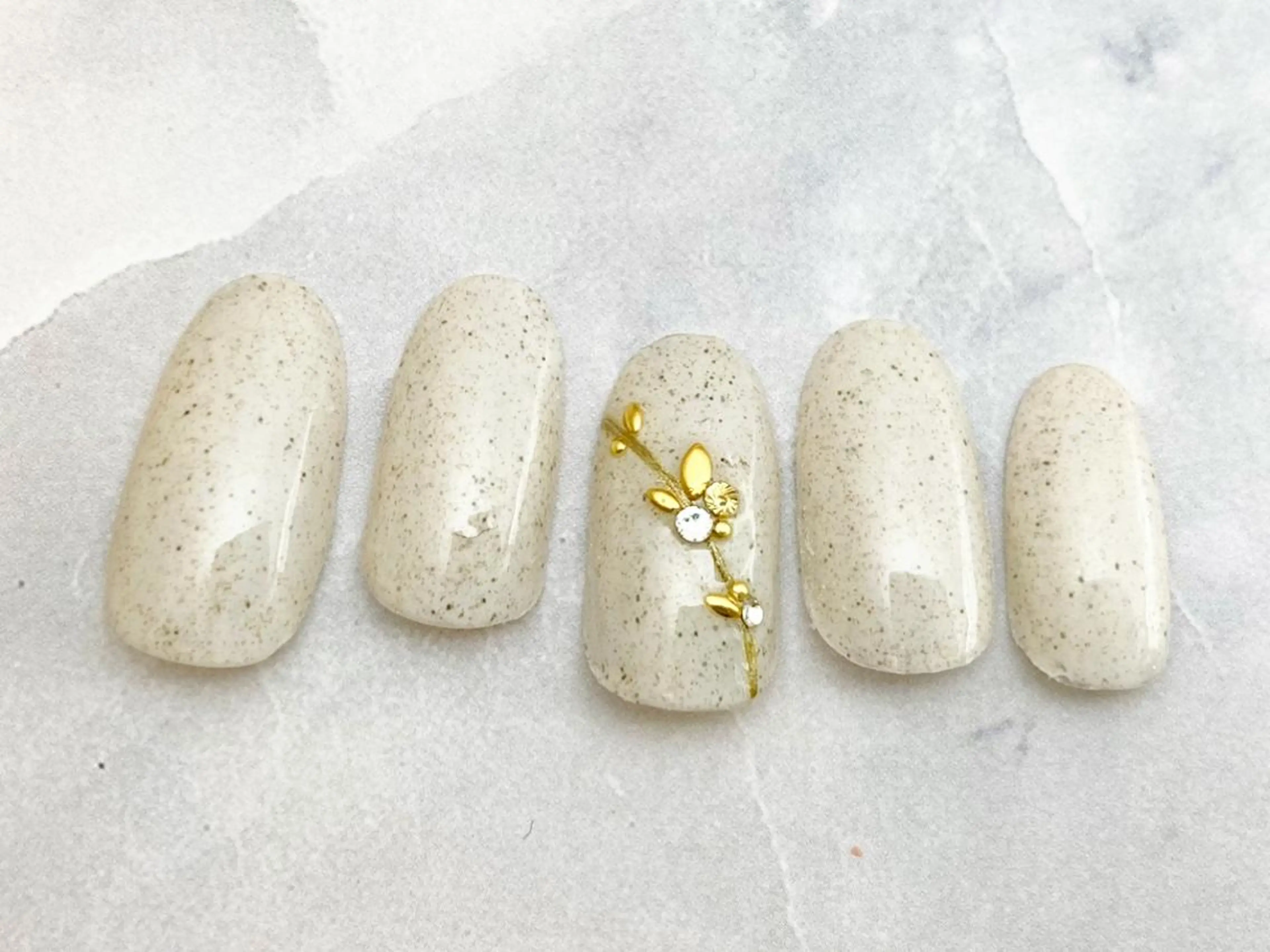 マツエク・マツパ リセ有楽町店 ネイリストのネイルデザイン