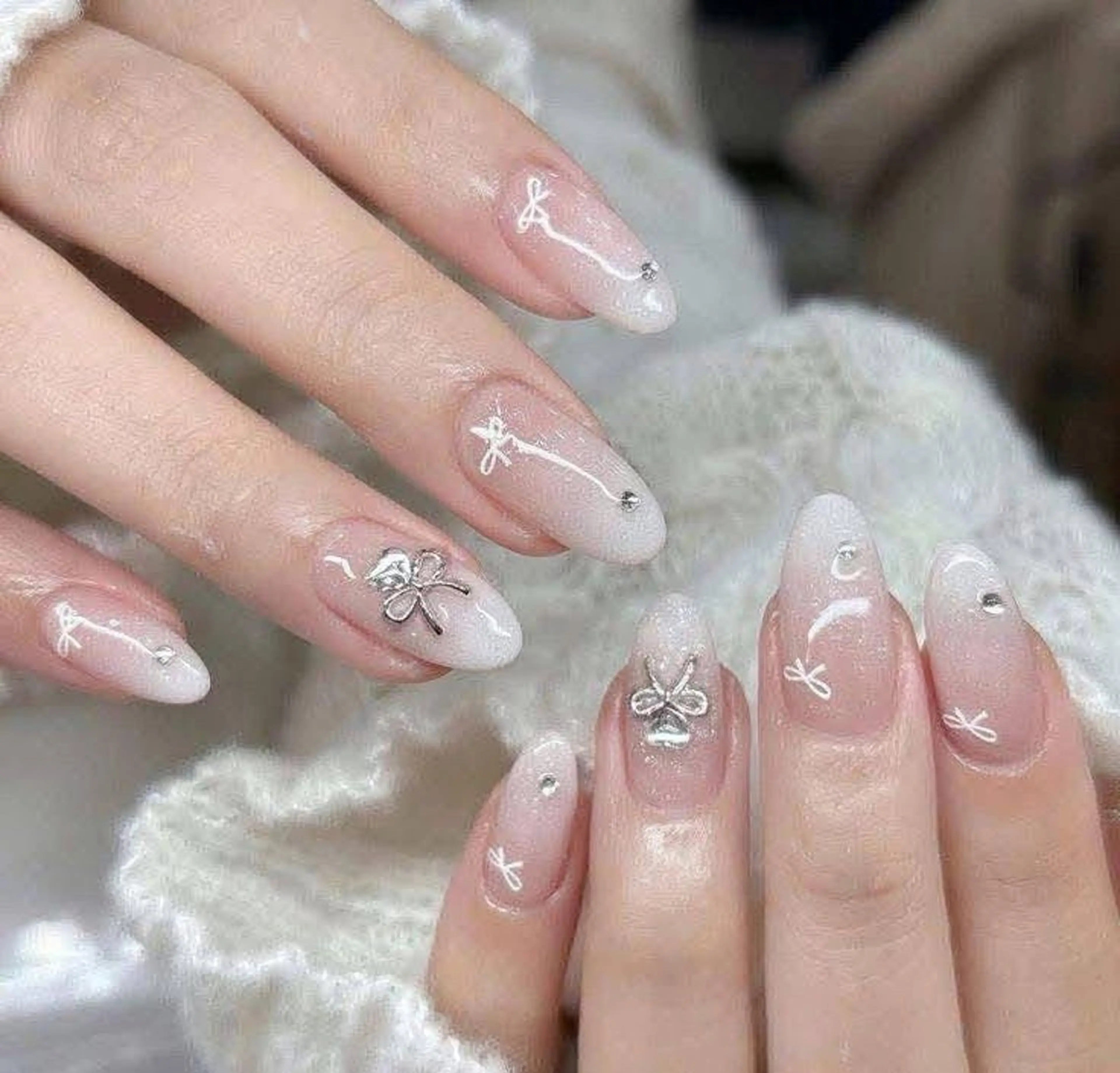 ネイル 韓国ネイル 持ち込み ニュアンスネイル ネイルチップ ハンドネイル Rose Ana.Chuoのネイルデザイン