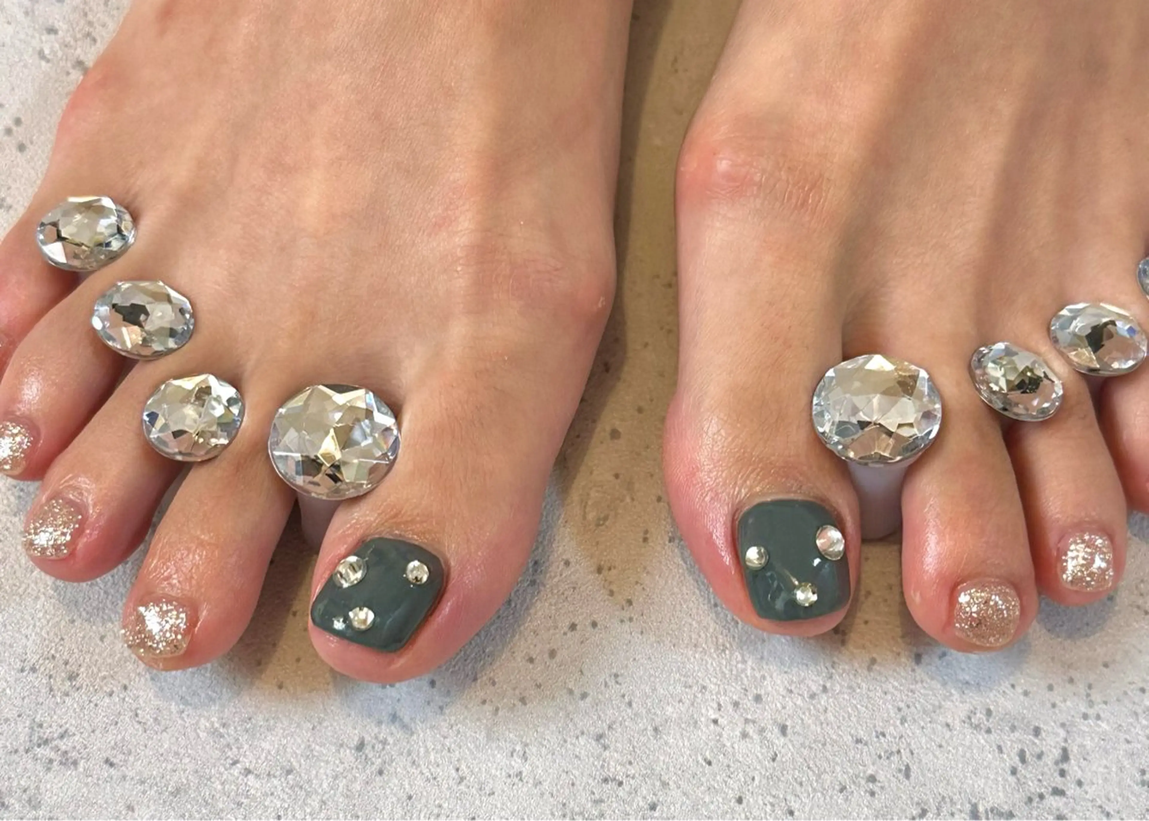 ネイル フットネイル GéRanium Harukaのネイルデザイン