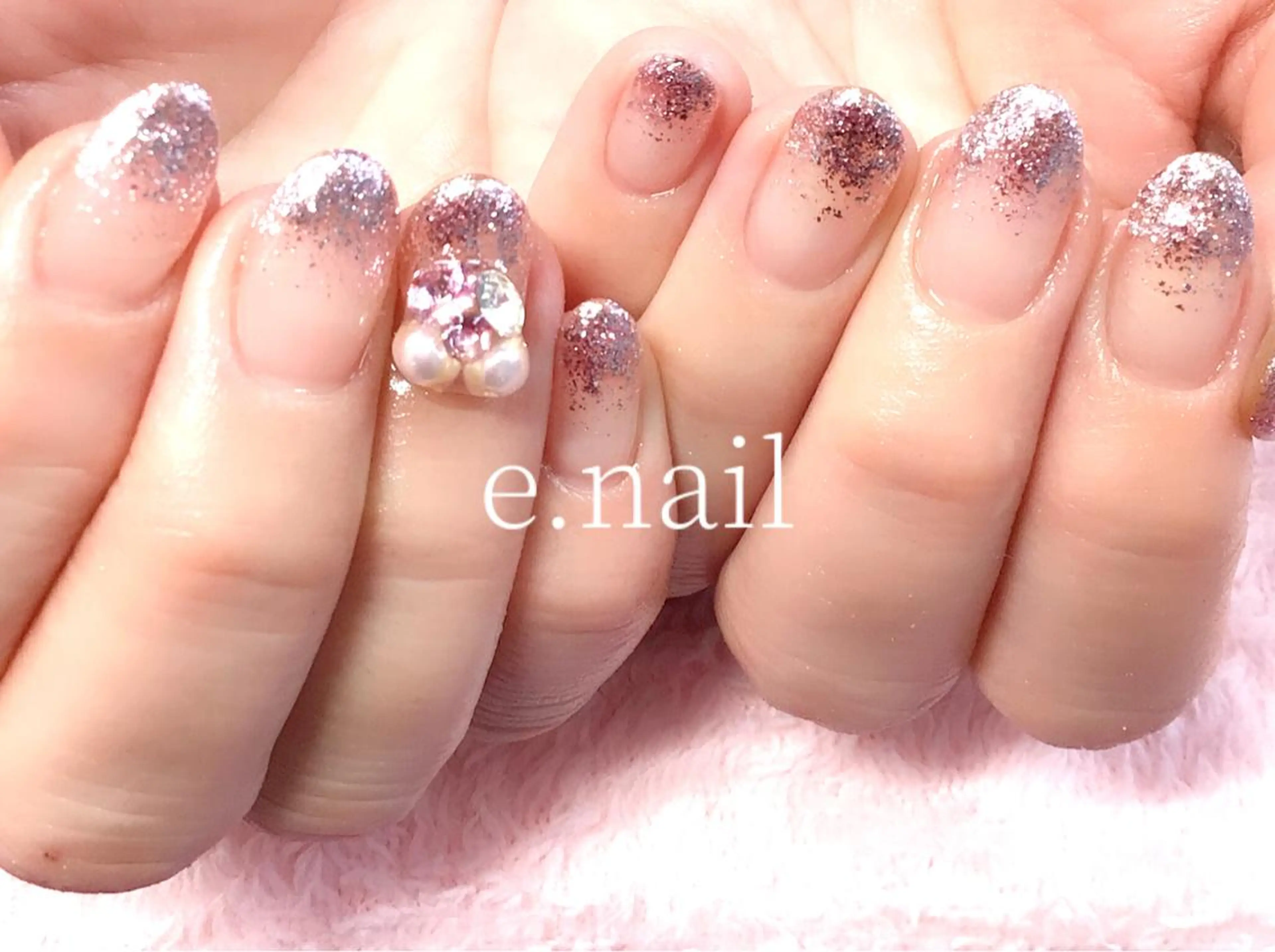 ネイル e.nail所属・和賀井 恵理のネイルデザイン