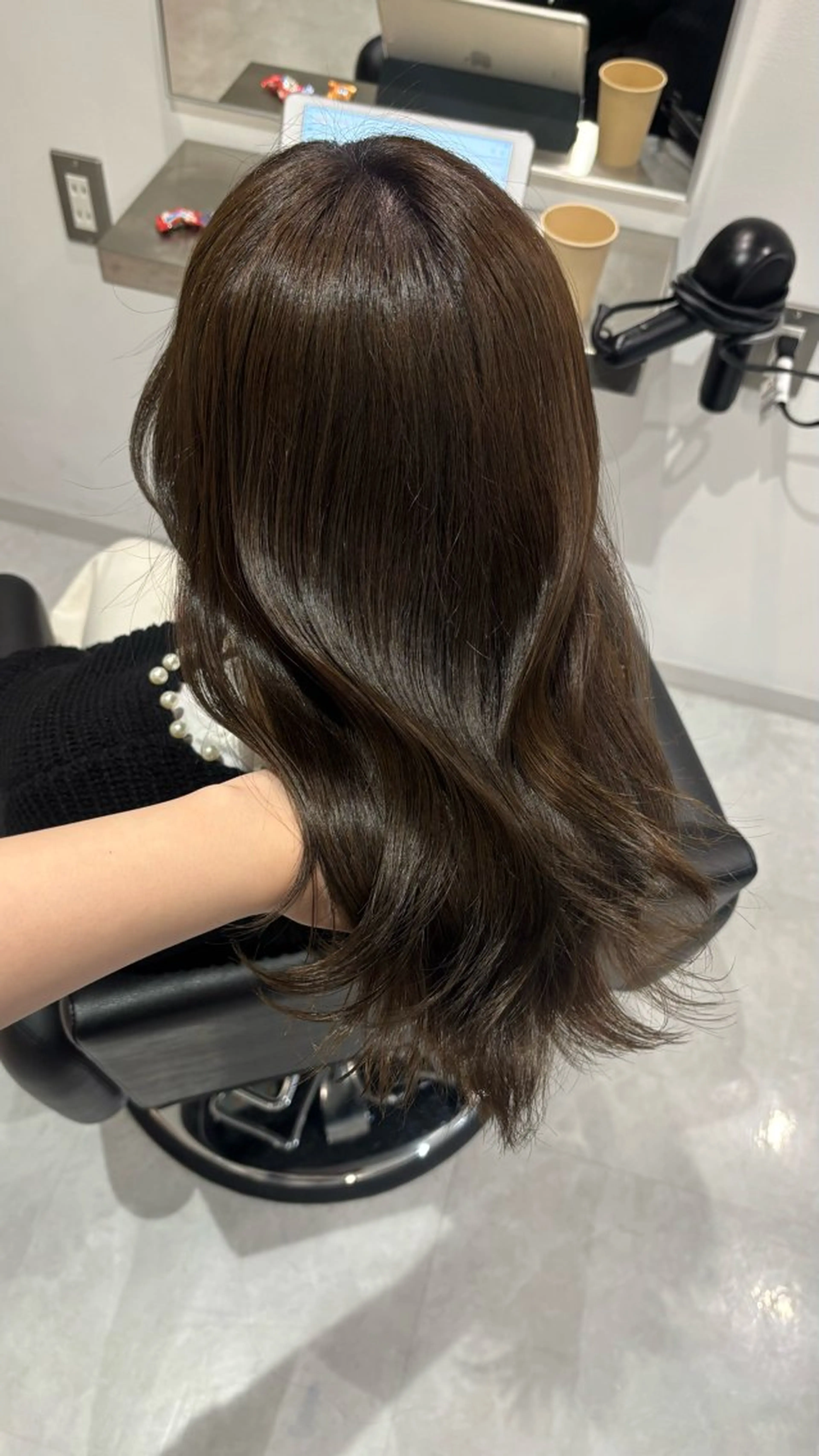 ミディアム カラー ベージュカラー ブリーチ ブラウンカラー ケアブリーチ カシス カット ヘアカラー トリートメント 艶感×抜け感hair /ReLit 正源のヘアスタイル