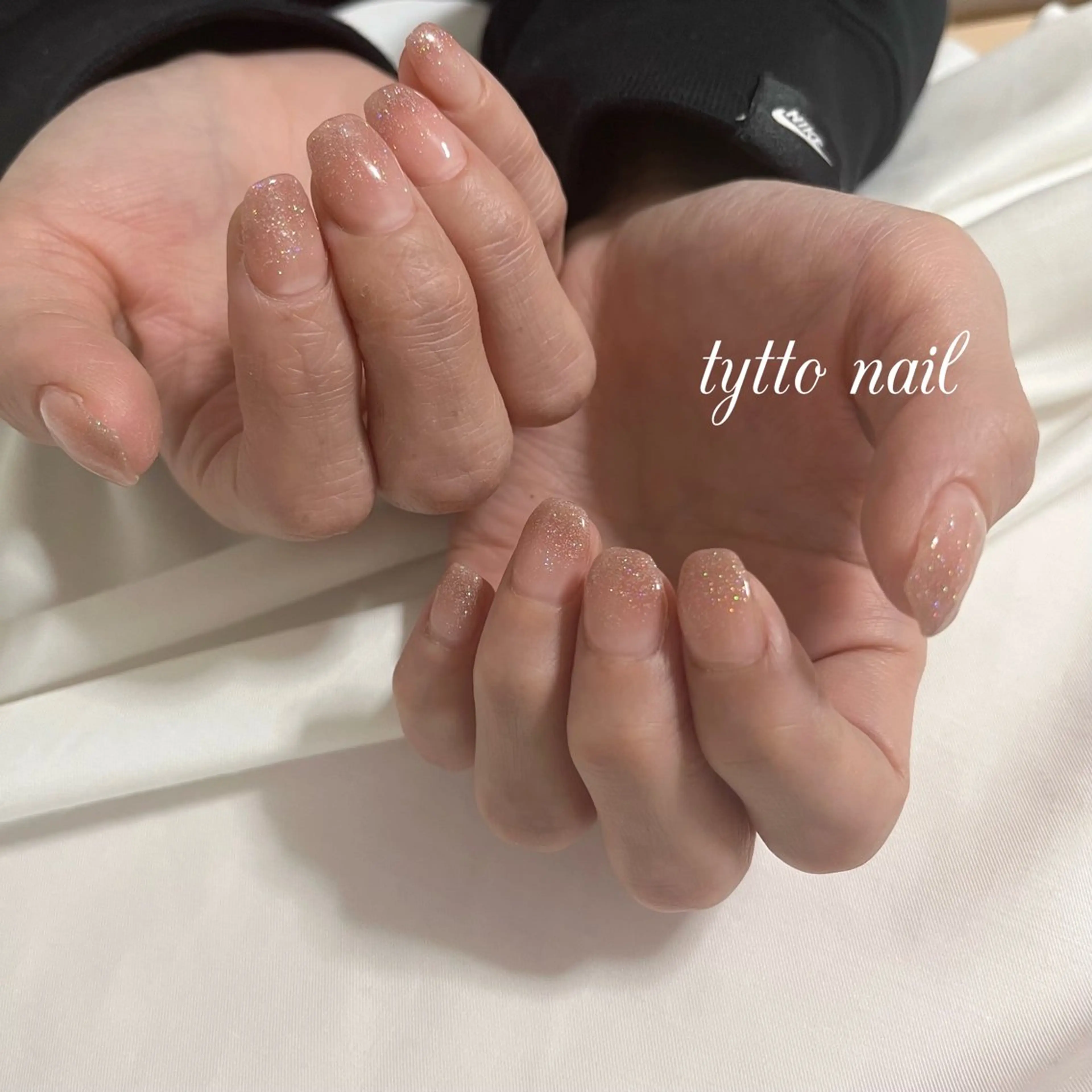 ネイル グラデーション キラキラネイル ラメ(グリッター) ラメグラデーション オフィスネイル tytto nail ❤︎‪‪eri‪‪のネイルデザイン