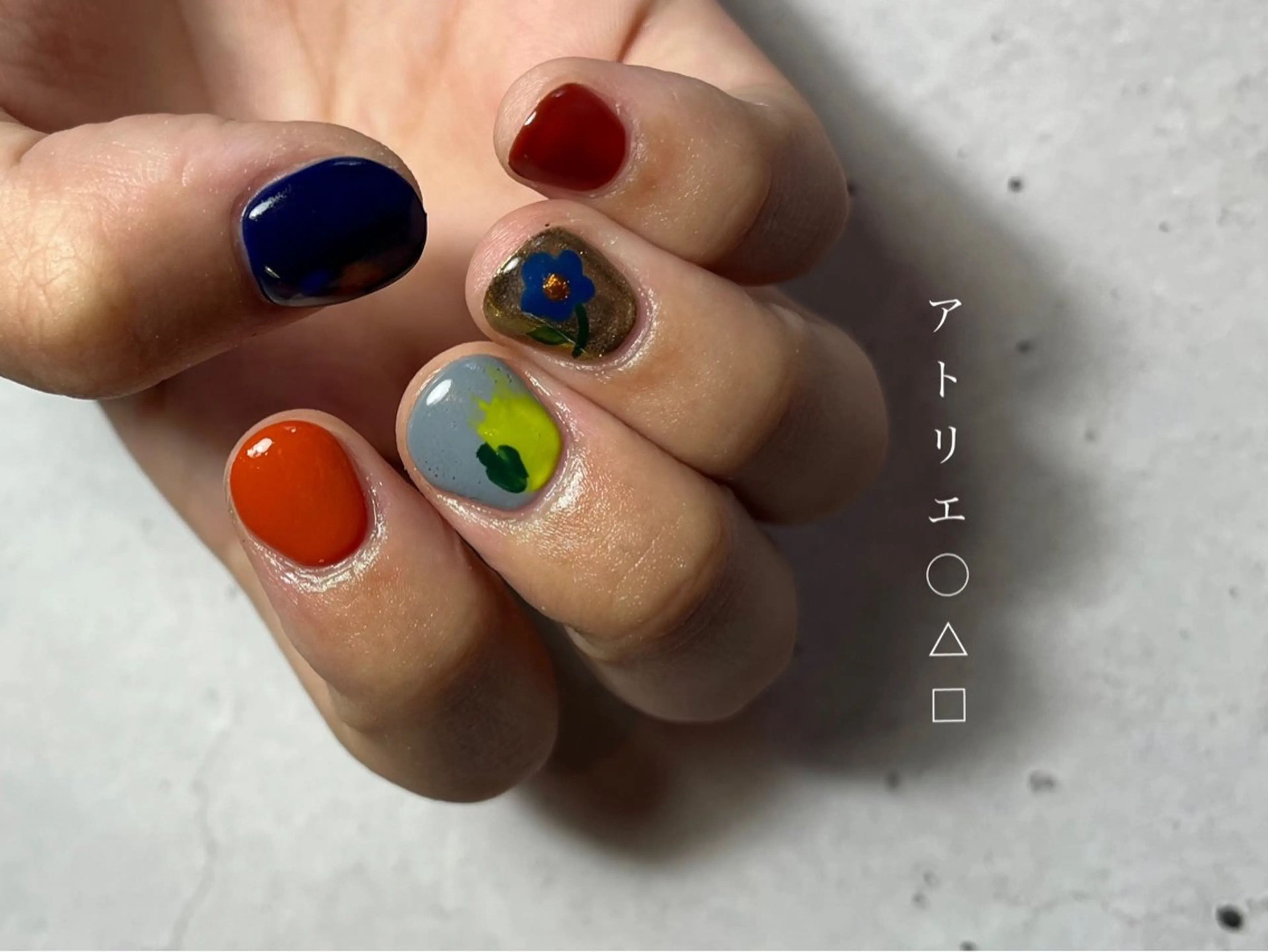 ネイル ショートネイル ハンドネイル アトリエ ○△□のネイルデザイン