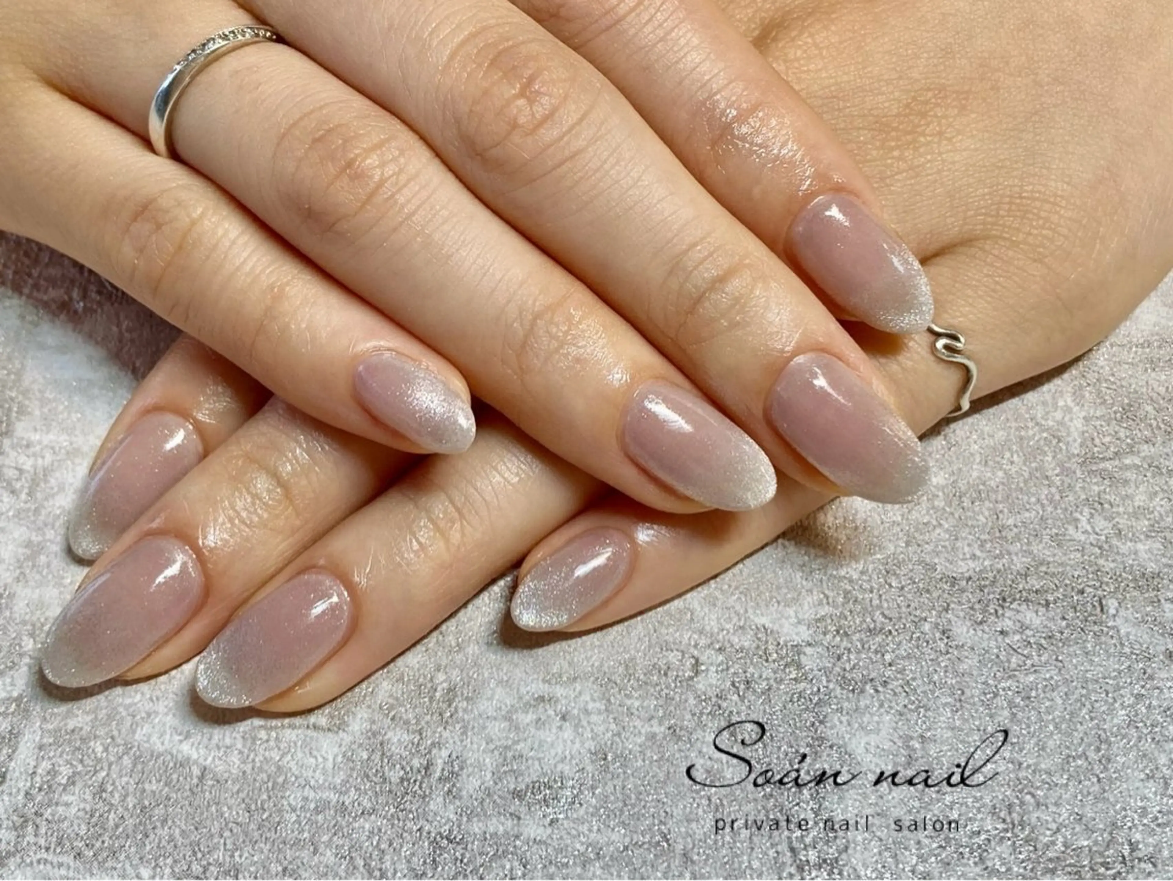 ネイル マグネットネイル マグネットワンカラー ワンカラーネイル Soan nail所属・s annaのネイルデザイン