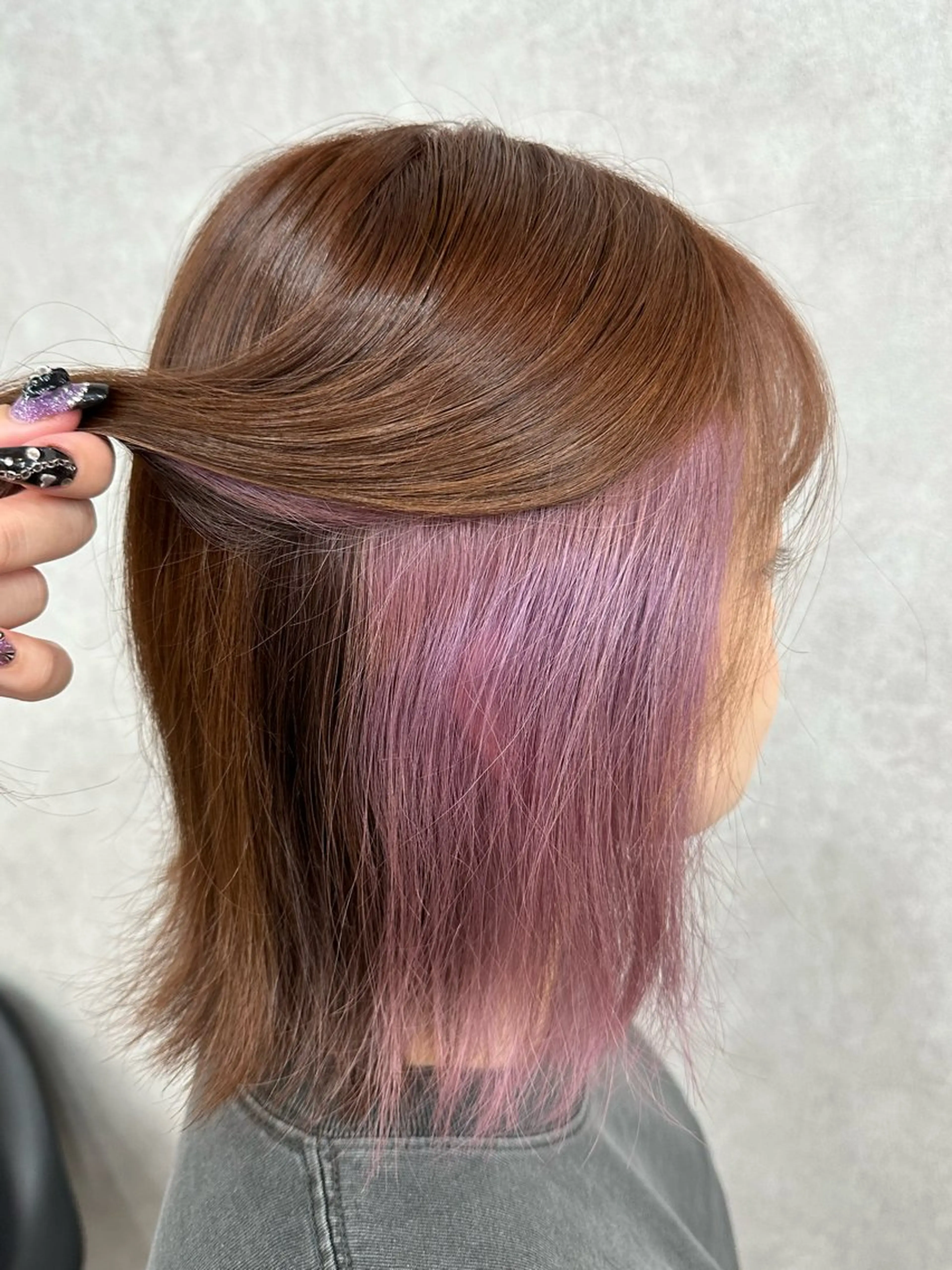 ショート カラー ブリーチ インナーカラー ラベンダーカラー ピンクカラー ピンクラベンダー un eye/hai r🎀🪞山﨑愛菜のマツエク・マツパデザイン