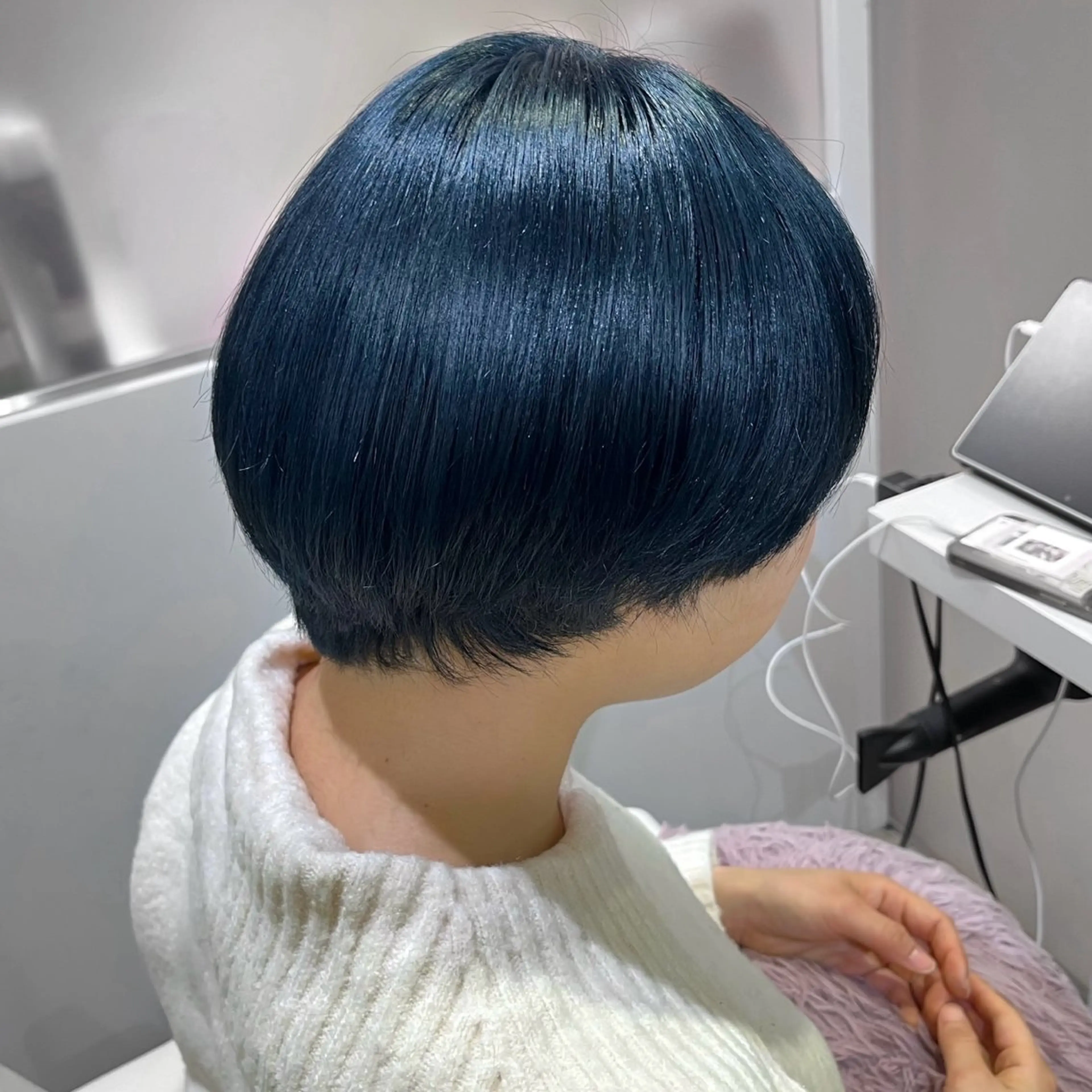 ショート カラー ヘアカラー Miyu🐰💫ハイ トーン/推しカラー♡のヘアスタイル
