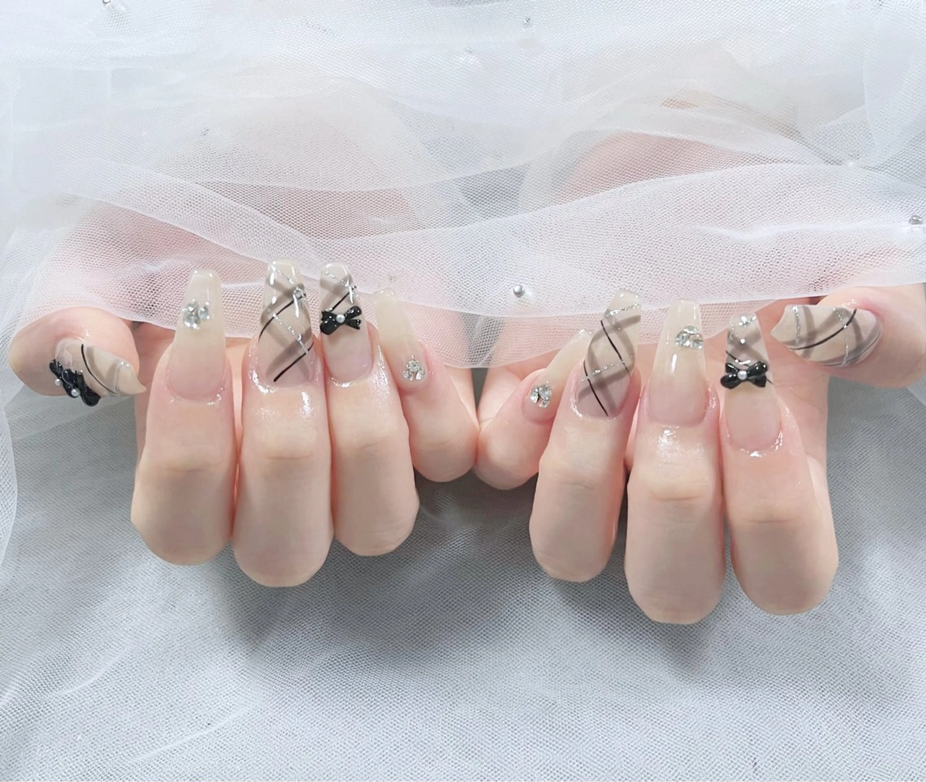 ネイル アートネイル ジェルネイル グラデーション キラキラネイル ミラーネイル ハンドネイル Kitty Nailのネイルデザイン