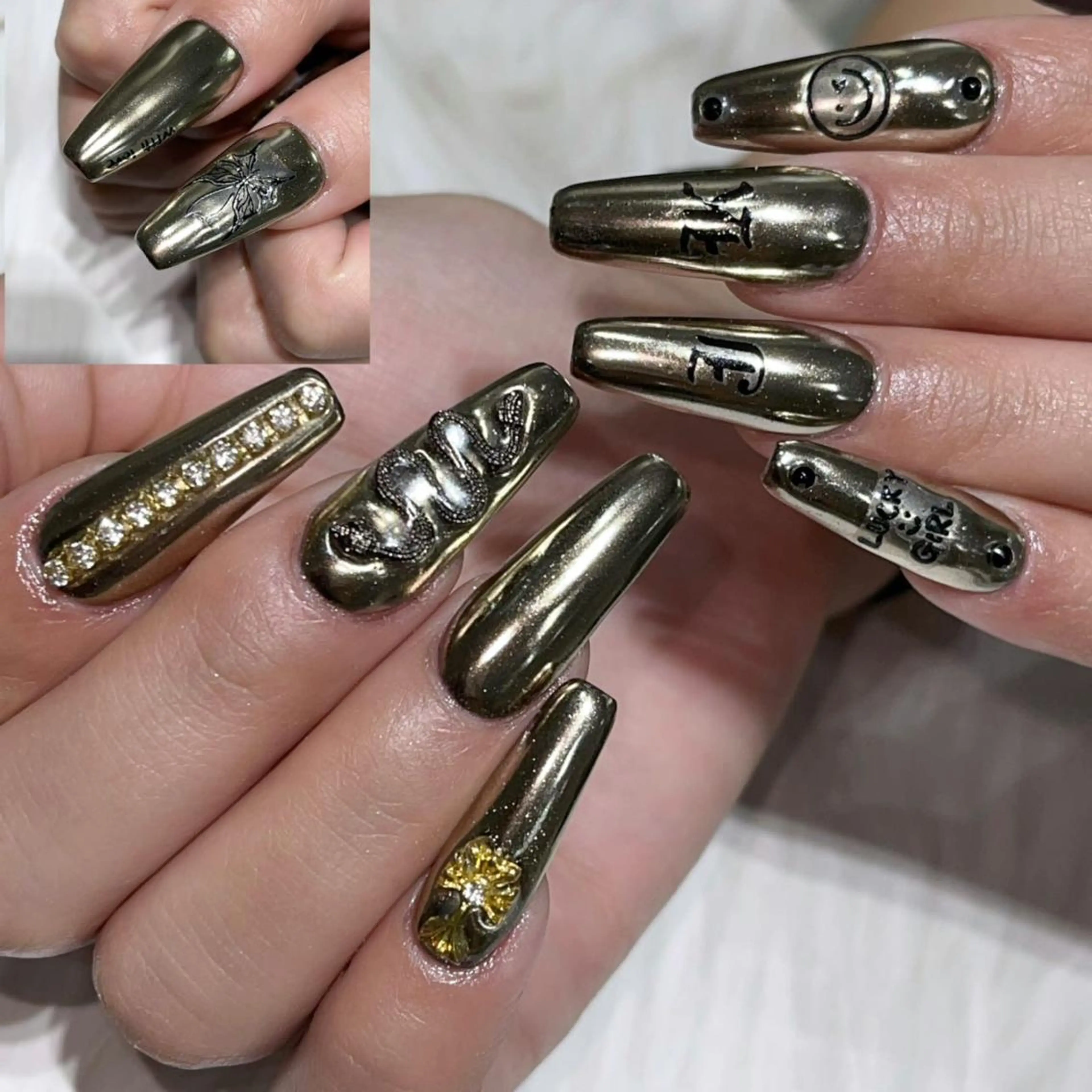 ネイル アートネイル 長さ出し ネイルチップ Queens ciciのネイルデザイン