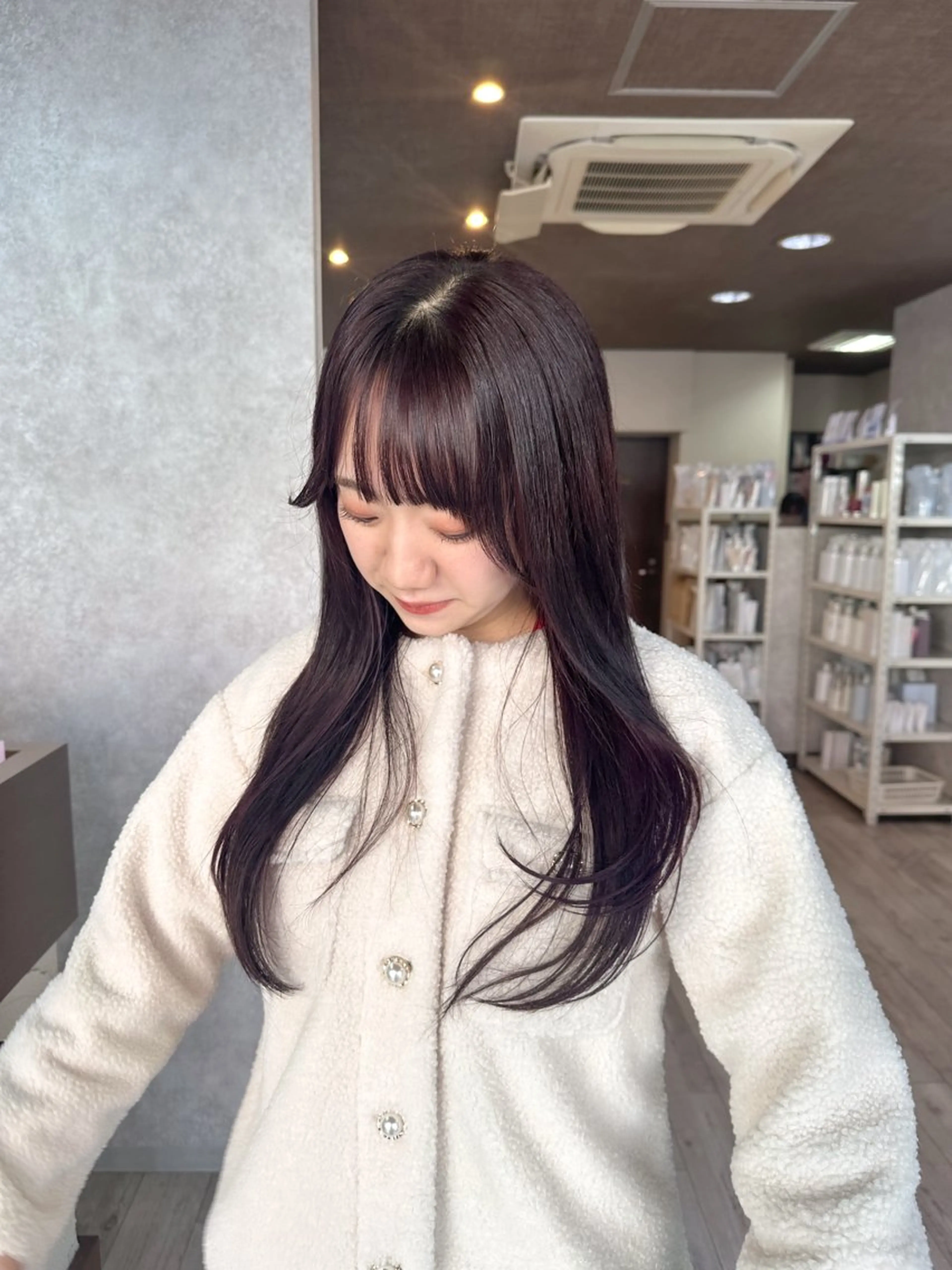 ロング カラー カット ヘアカラー トリートメント minim / miku 暖色カラーのヘアスタイル