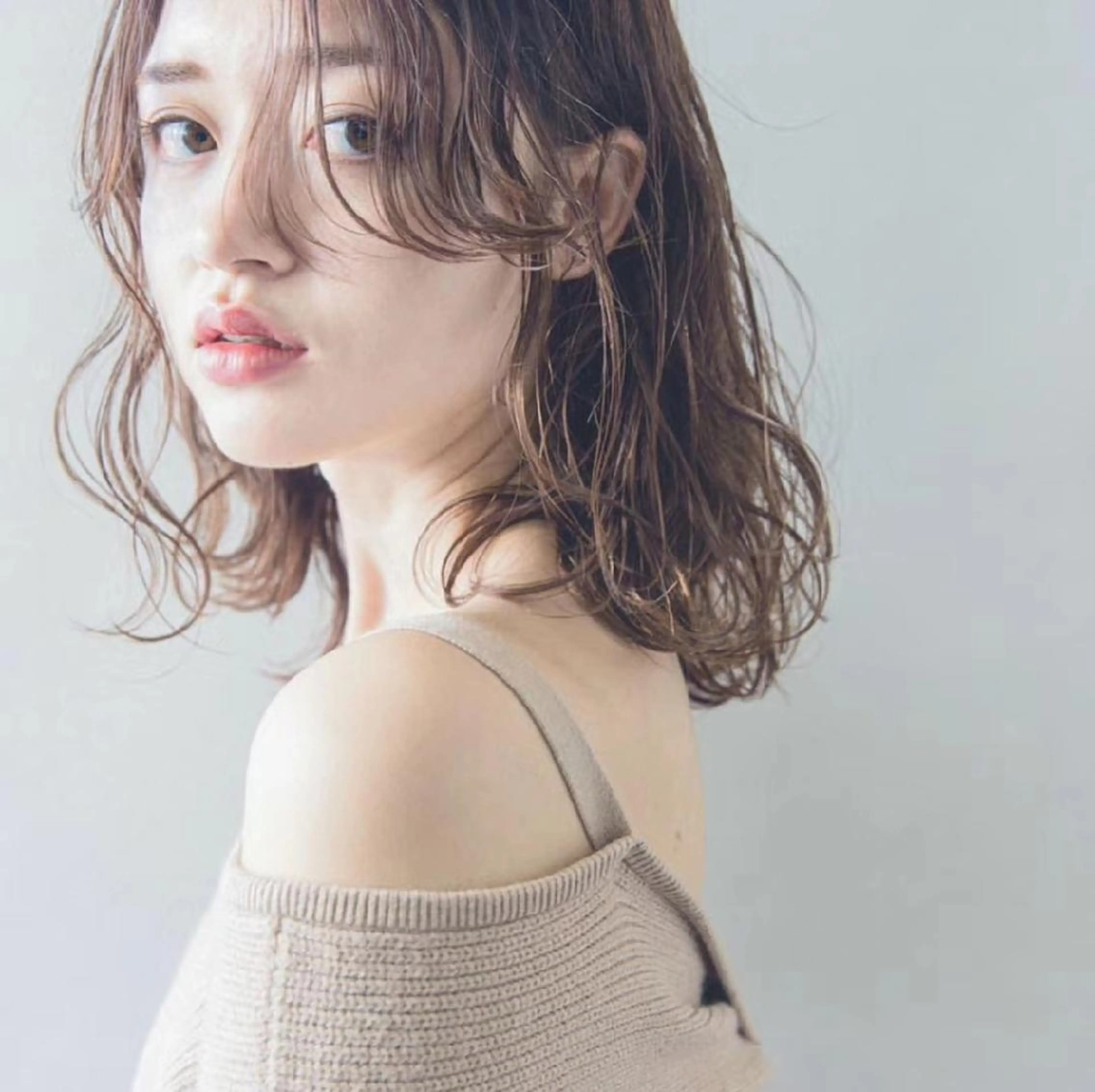 ミディアム パーマ カラー u hair所属・こばやし ももこのヘアスタイル