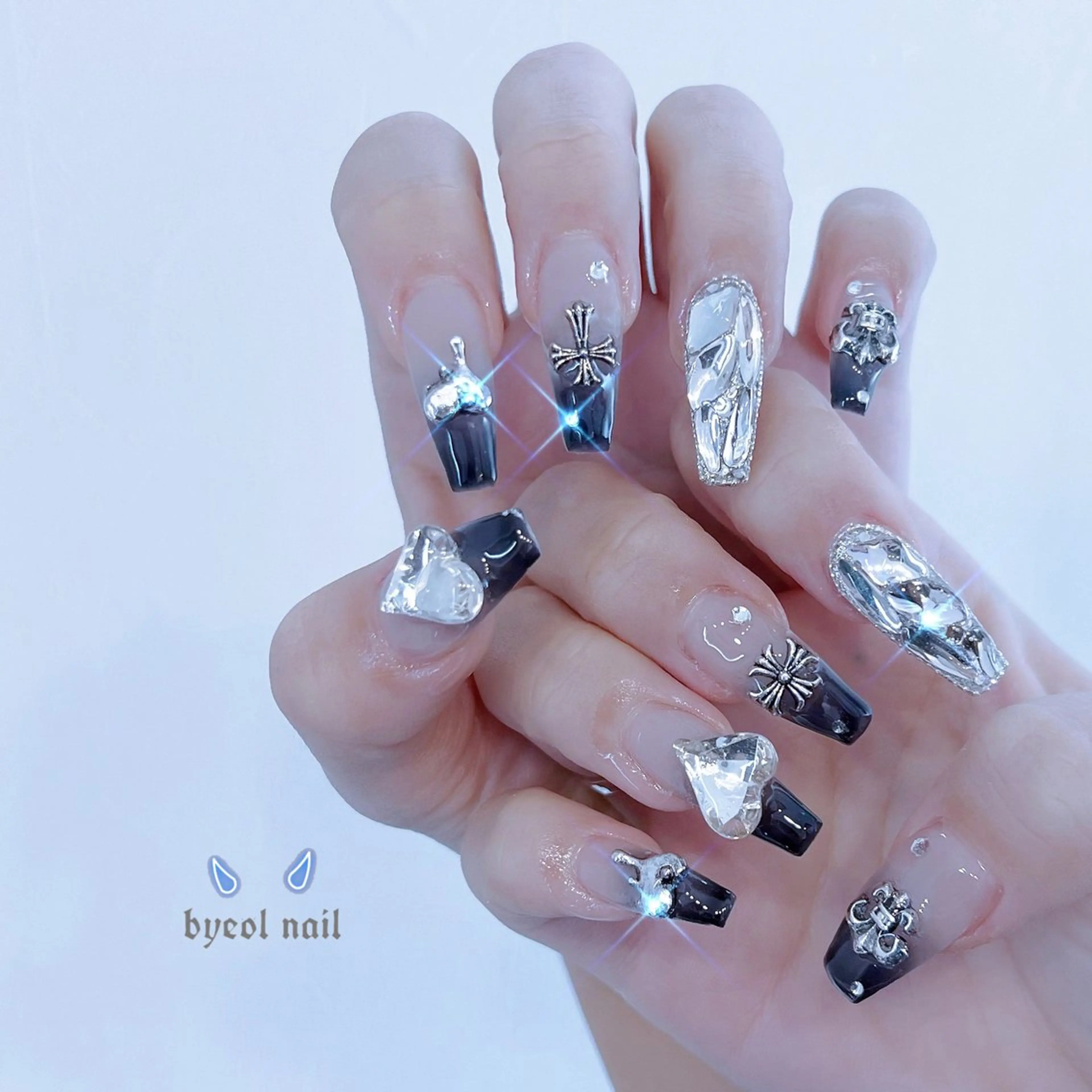 ネイル ハンドネイル byeol  nail (ビョルネイル)所属・🌧byeol nail🤍のネイルデザイン