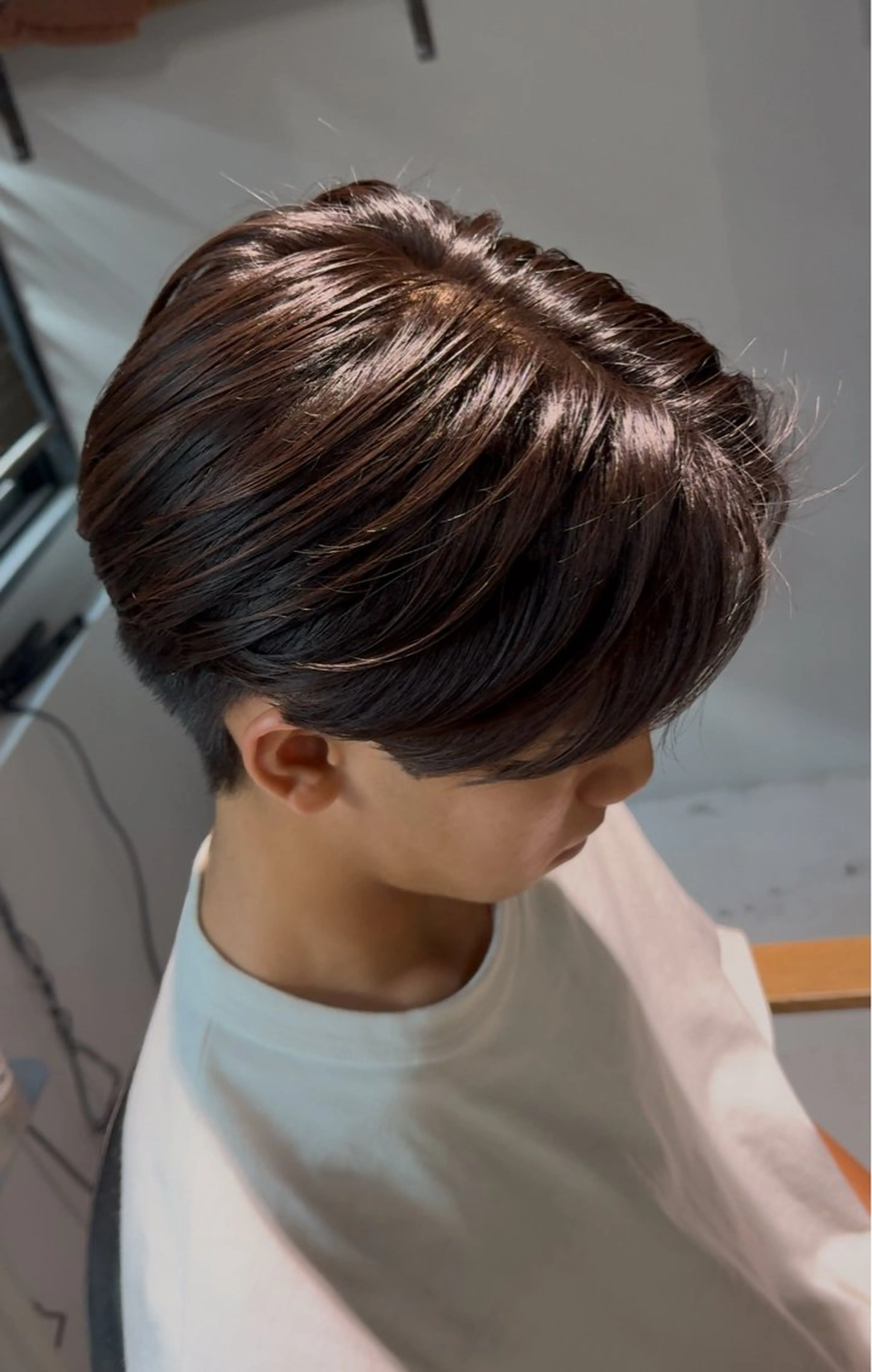 ショート メンズ センターパート マッシュ シースルーマッシュ 縮毛矯正 カット 縮毛矯正 men's salon gaudi 高槻店所属・曲がる縮毛矯正/ 波巻きパーマ/川岸のヘアスタイル