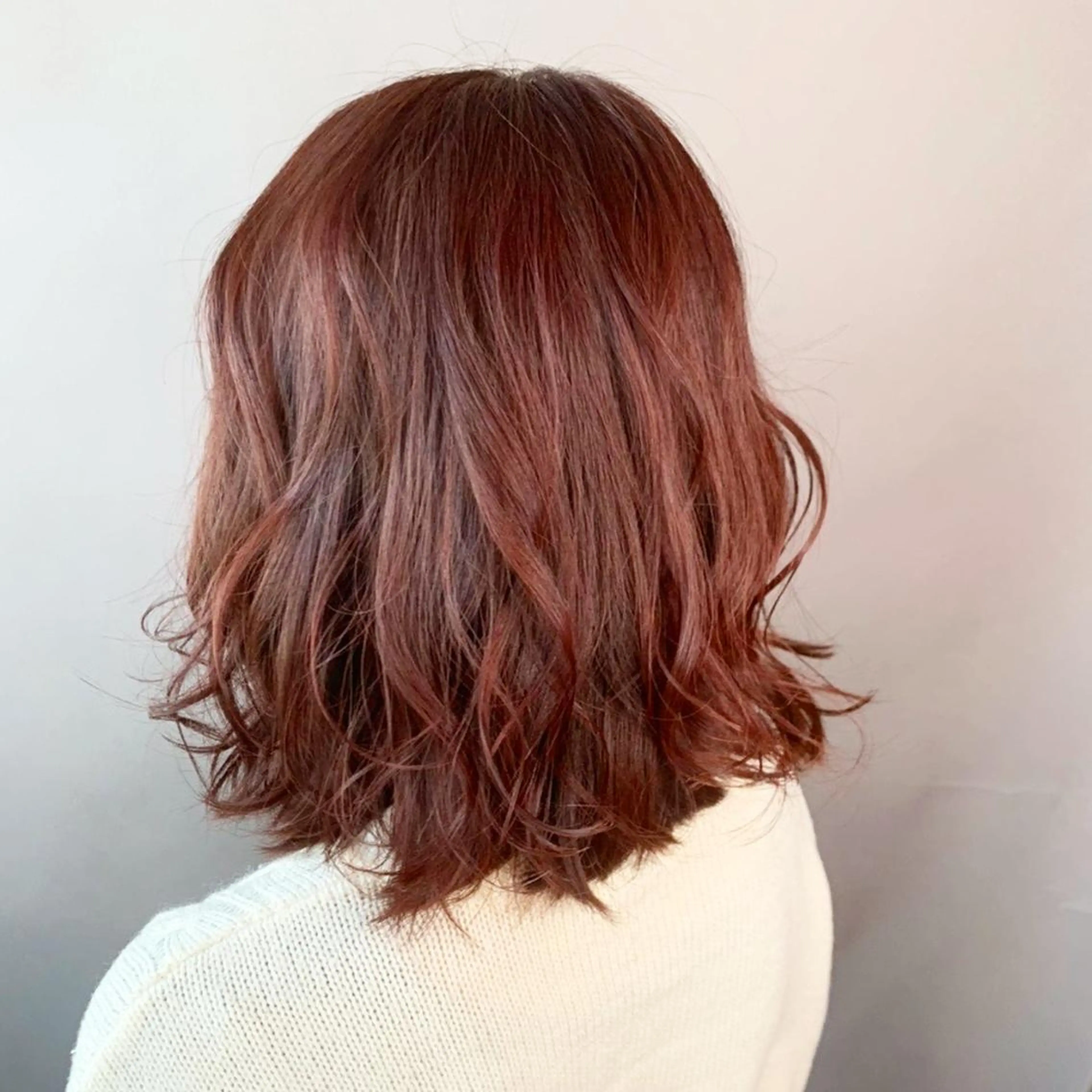 ミディアム カラー 福森 みずきのヘアスタイル