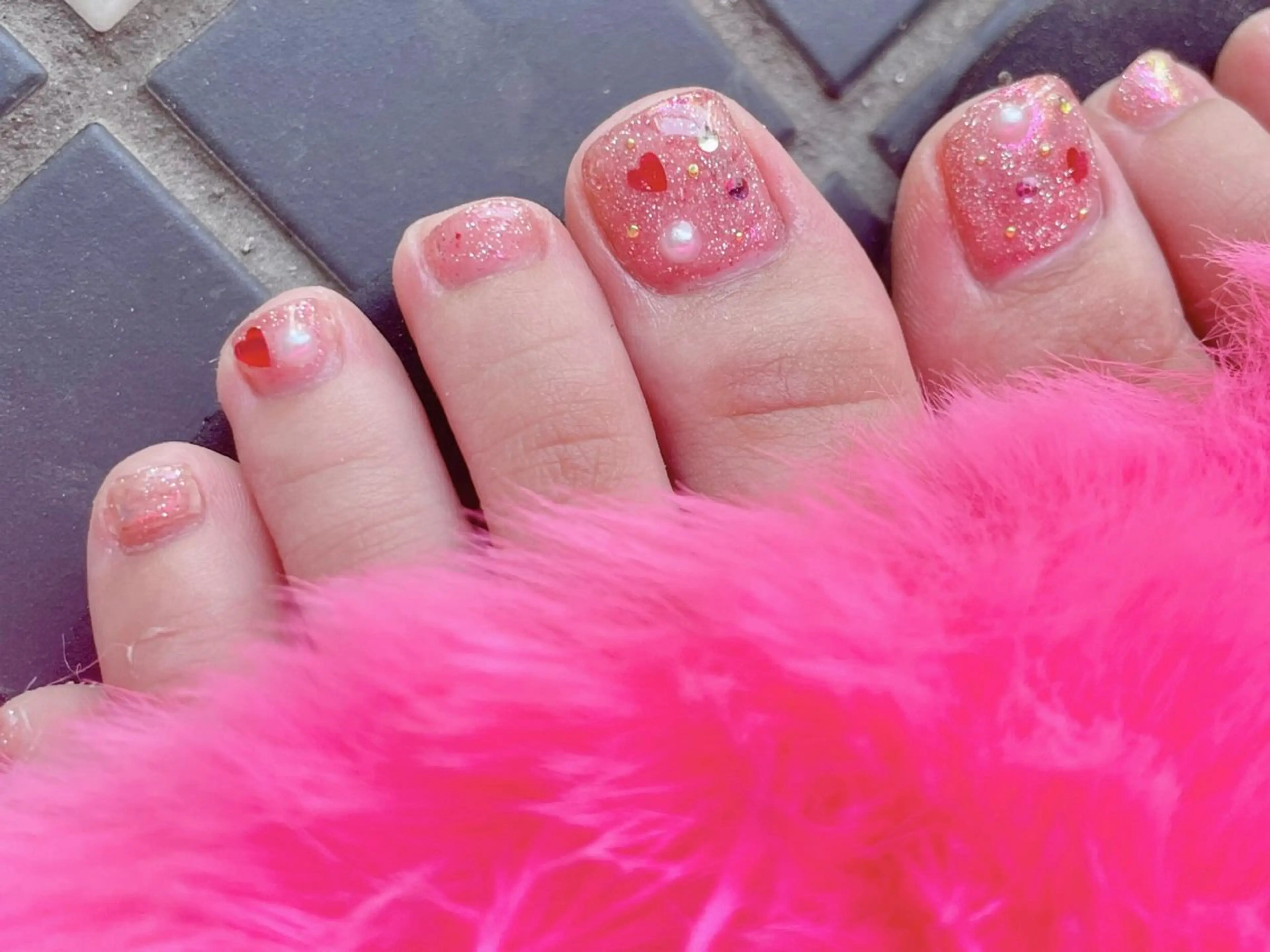 ネイル アートネイル フラッシュネイル フットネイル ハート キラキラネイル フットネイル ゆりか ジョアアンジェ福島のネイルデザイン
