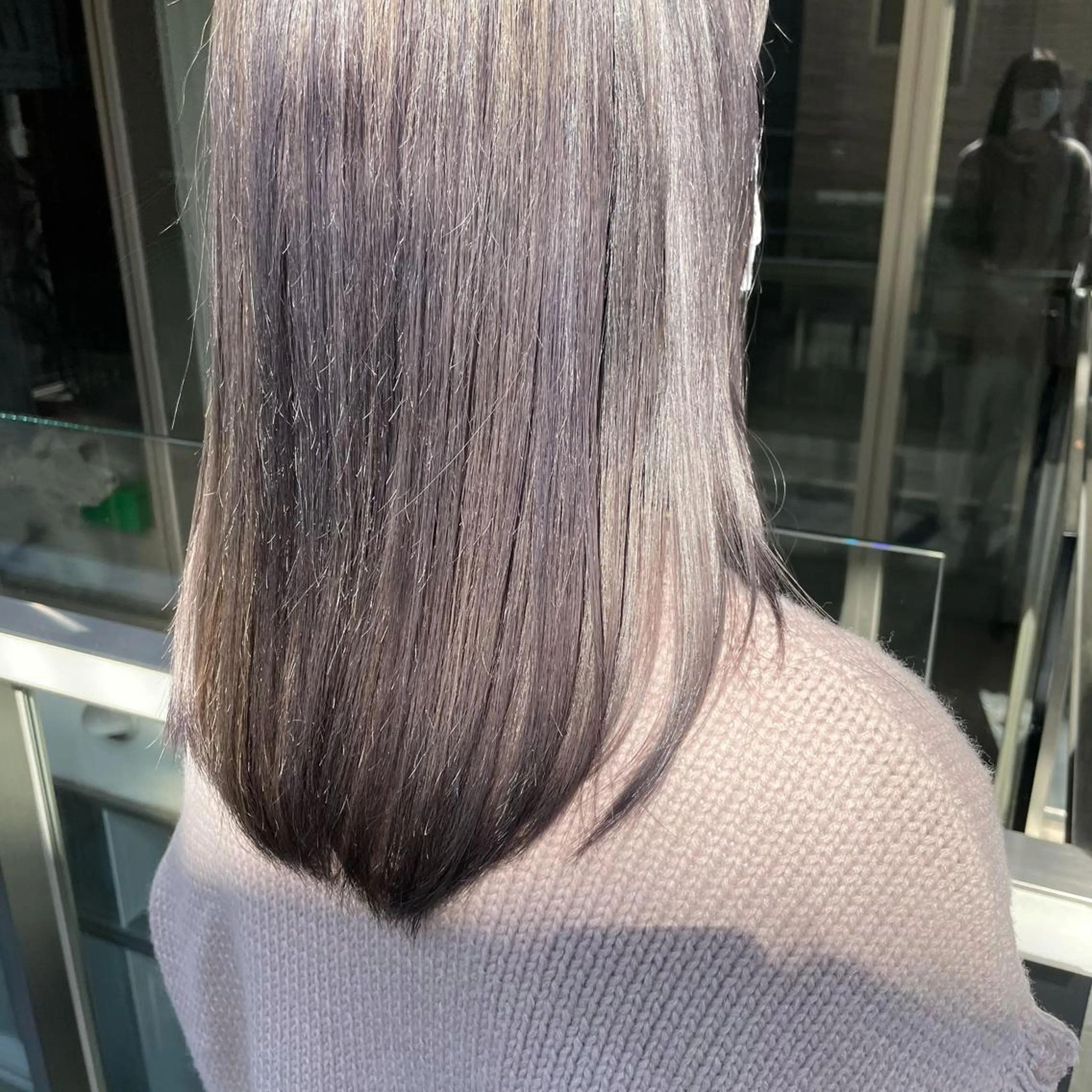 セミロング カラー ブリーチなしで透け感 暖色カラーボブaoiのヘアスタイル