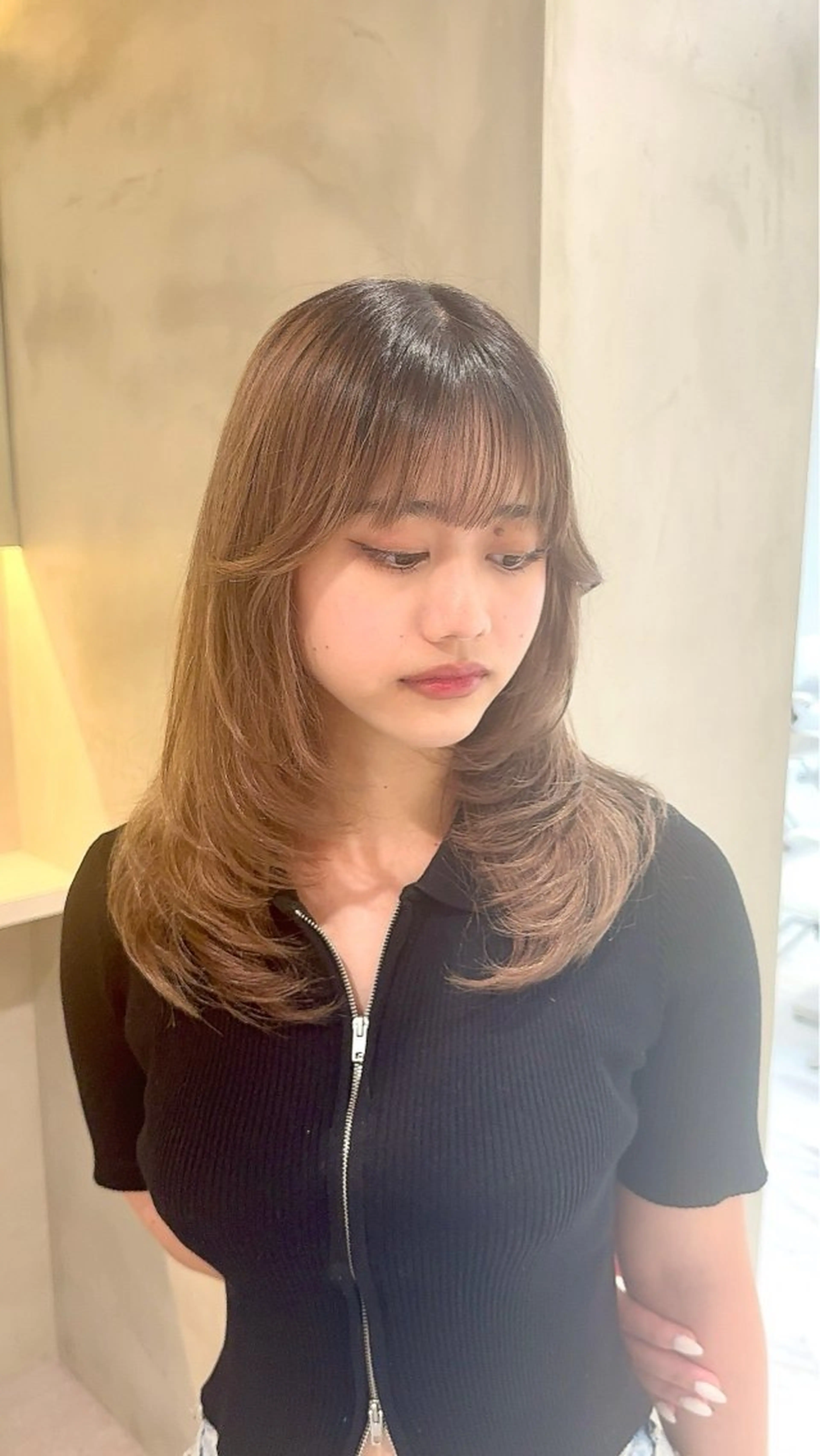 セミロング カラー カット ヘアカラー 縮毛矯正 トリートメント Cloe所属・久世 聡のヘアスタイル
