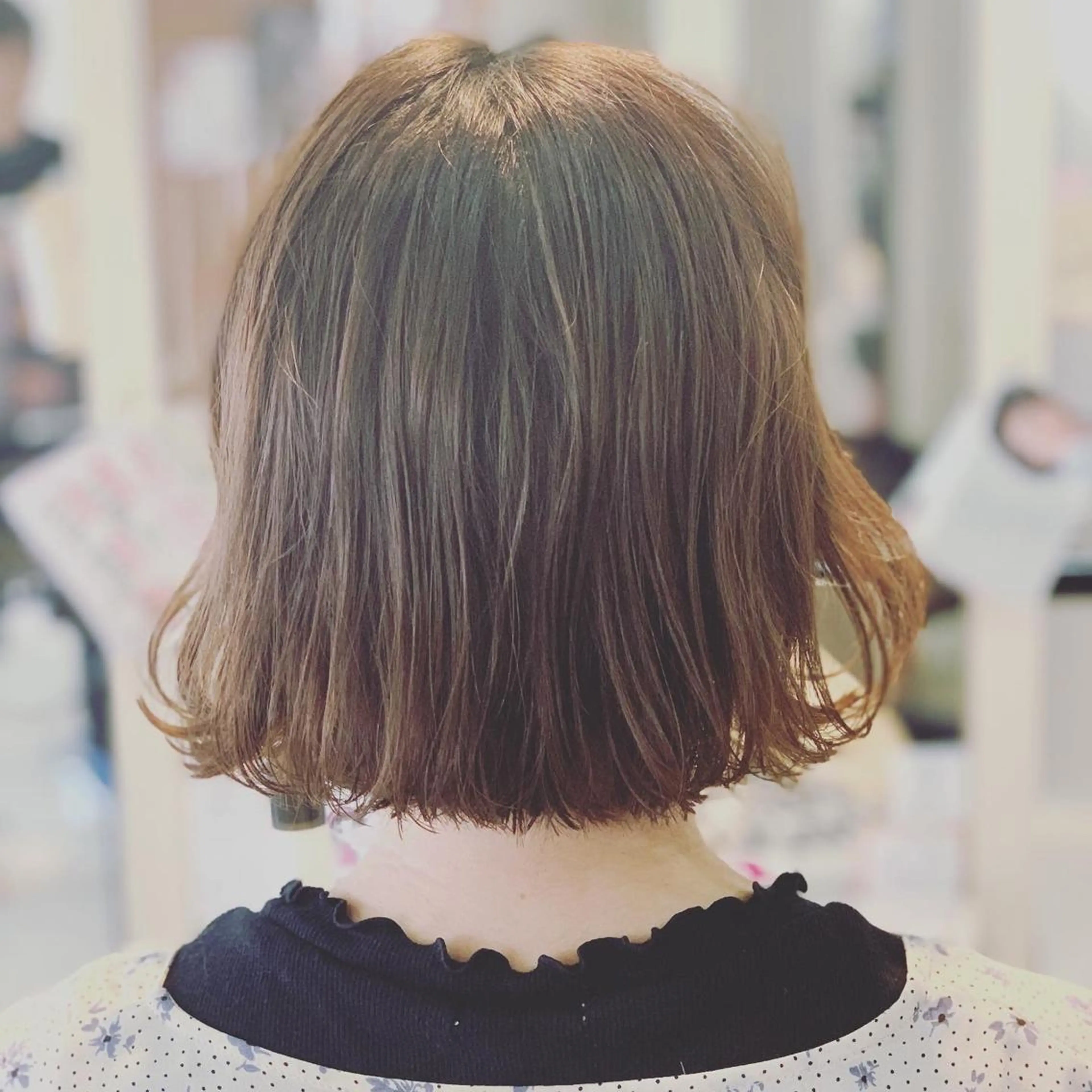 ショート ボブ カット ヘアカラー 本田 卓也のヘアスタイル