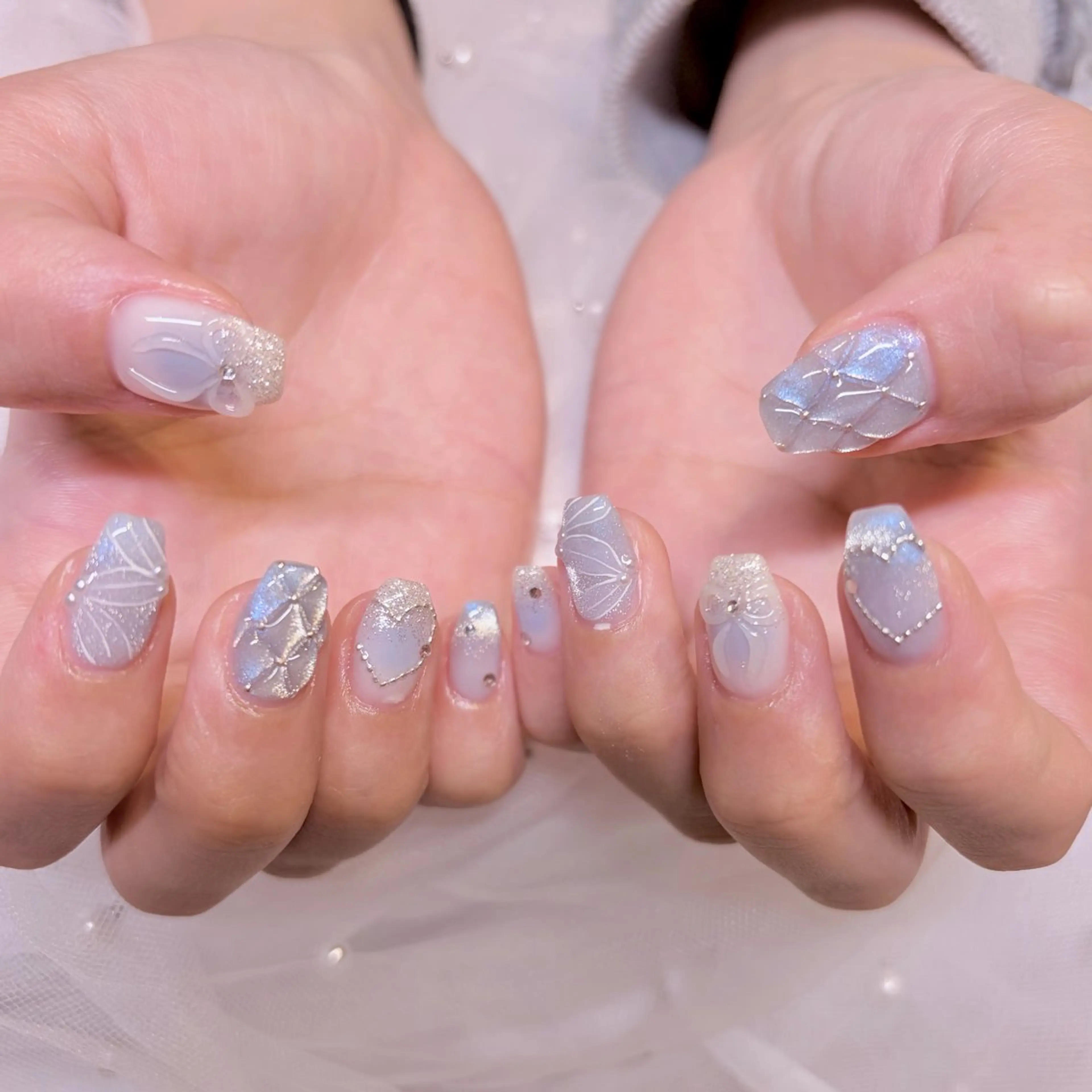 ネイル リボン ハンドネイル nail salon e'mu💐のネイルデザイン